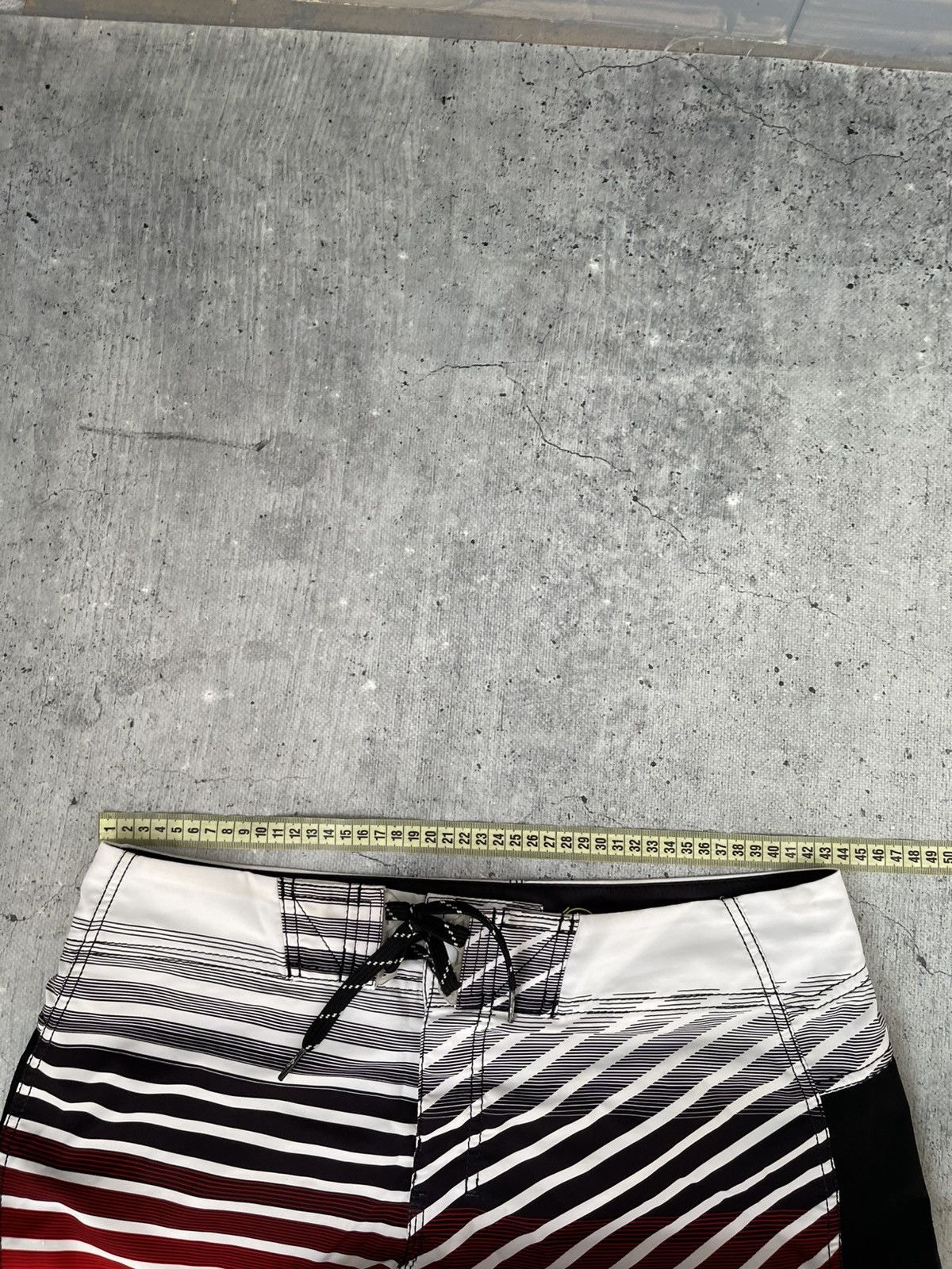 Billabong Vintage Billabong Board Shorts Signature Andy Irons Size US 33 - 11 Thumbnail