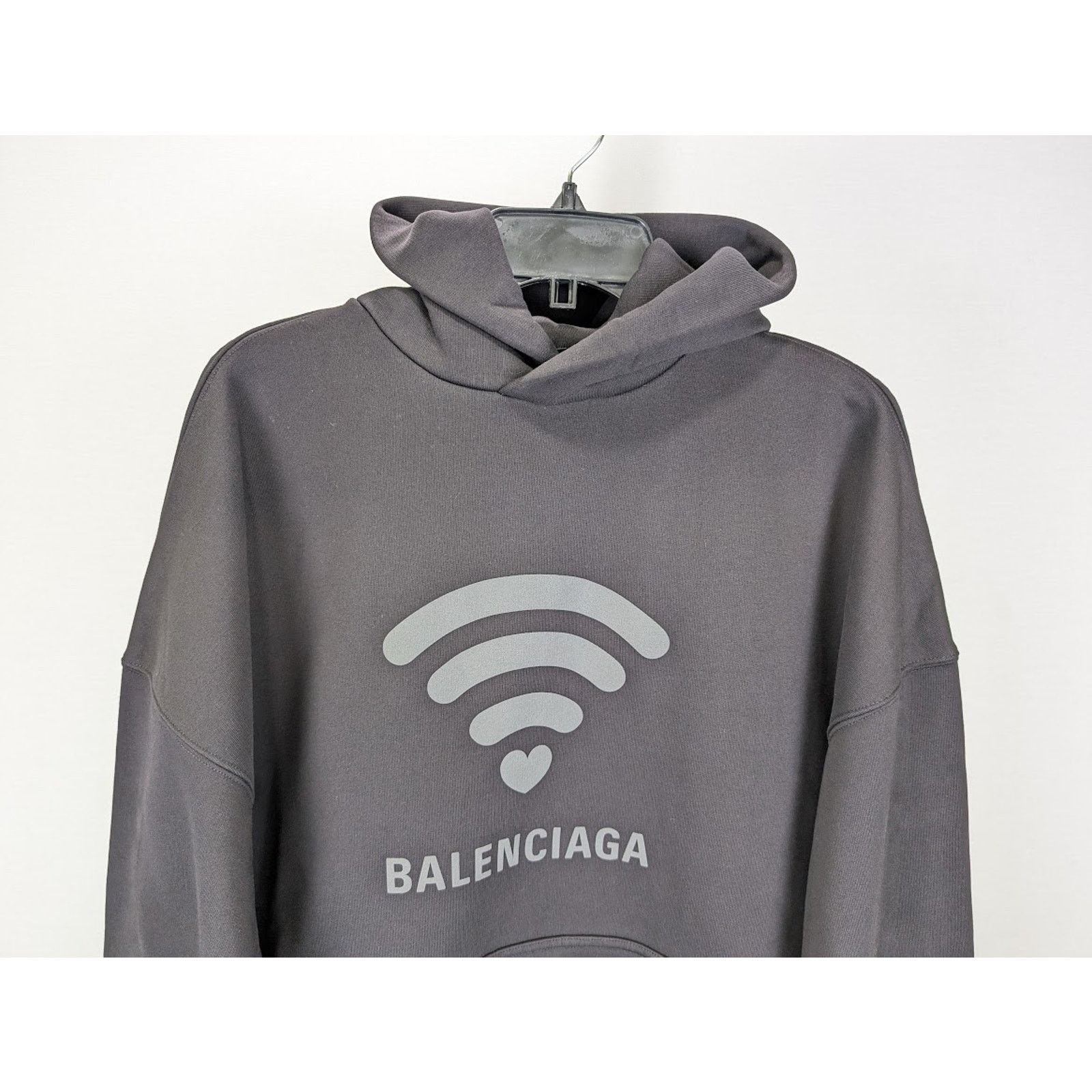 Balenciaga o1rshd1 Q:2 / Large Fit Hoodie in Washed Black Size US L / EU 52-54 / 3 - 4 Thumbnail