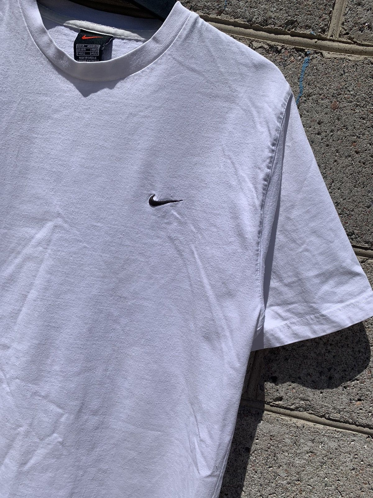 Nike × Vintage Nike vintage mini logo t shirt Size US M / EU 48-50 / 2 - 3 Thumbnail