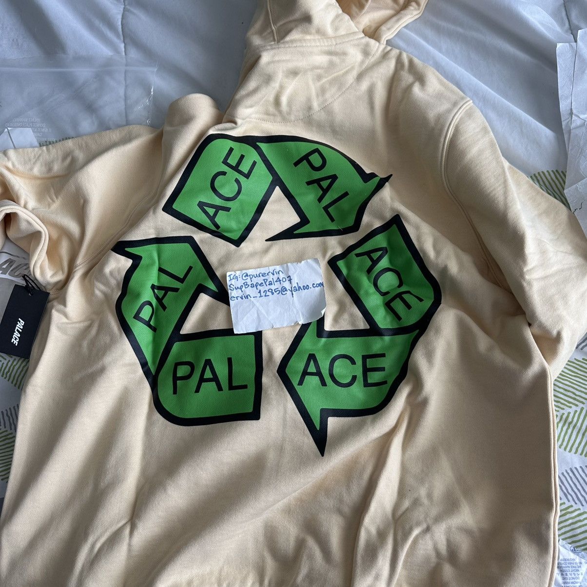 Palace P-Cycle Hood Oatmeal size Large Size US L / EU 52-54 / 3 - 5 Thumbnail