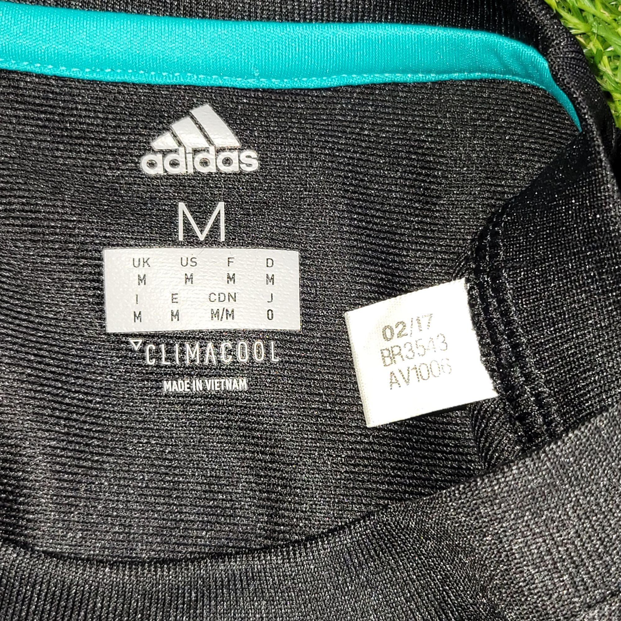 Adidas Ronaldo Real Madrid 2017 2018 UEFA Away Soccer Jersey M Size US M / EU 48-50 / 2 - 7 Thumbnail
