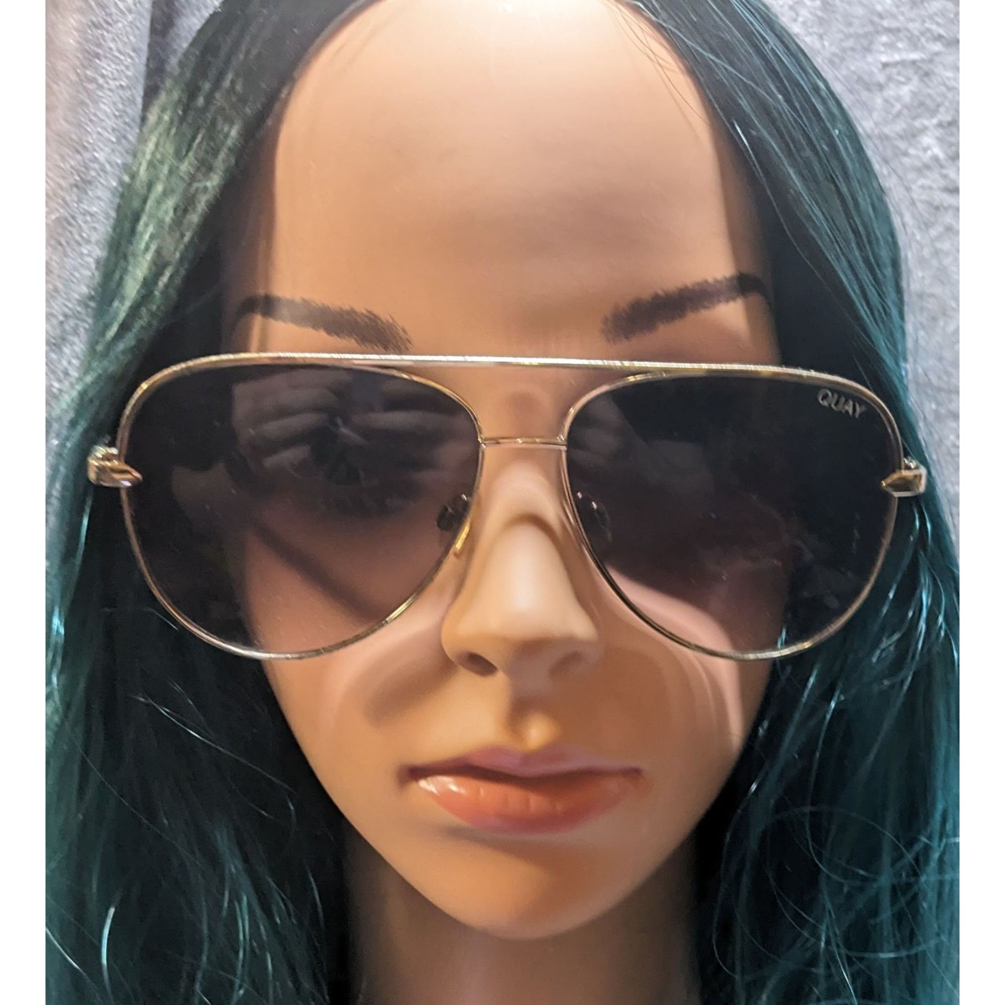 Quay Quay x Desi Sahara Gold Aviator Sunglasses Size ONE SIZE - 5 Thumbnail