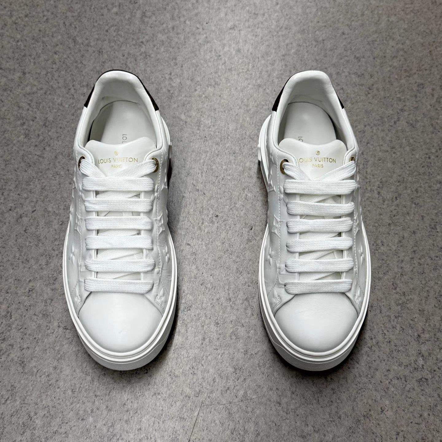 Louis Vuitton LV Time Out Embossed Monogram Platform Sneakers K15 Size US 8 / IT 38 - 5 Thumbnail
