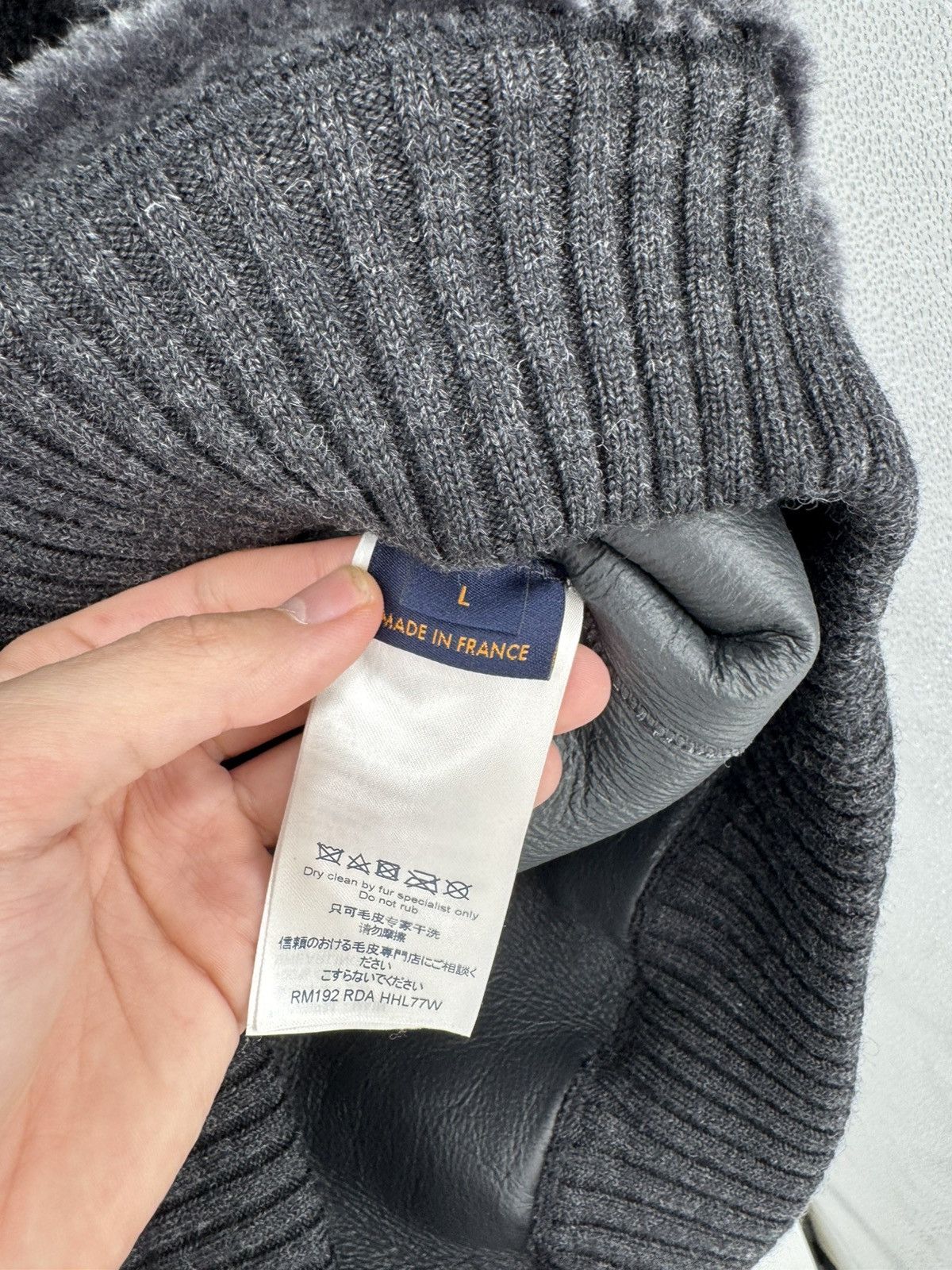 Louis Vuitton Louis Vuitton Wool Sweater With Leather Inner Part Size US L / EU 52-54 / 3 - 5 Thumbnail