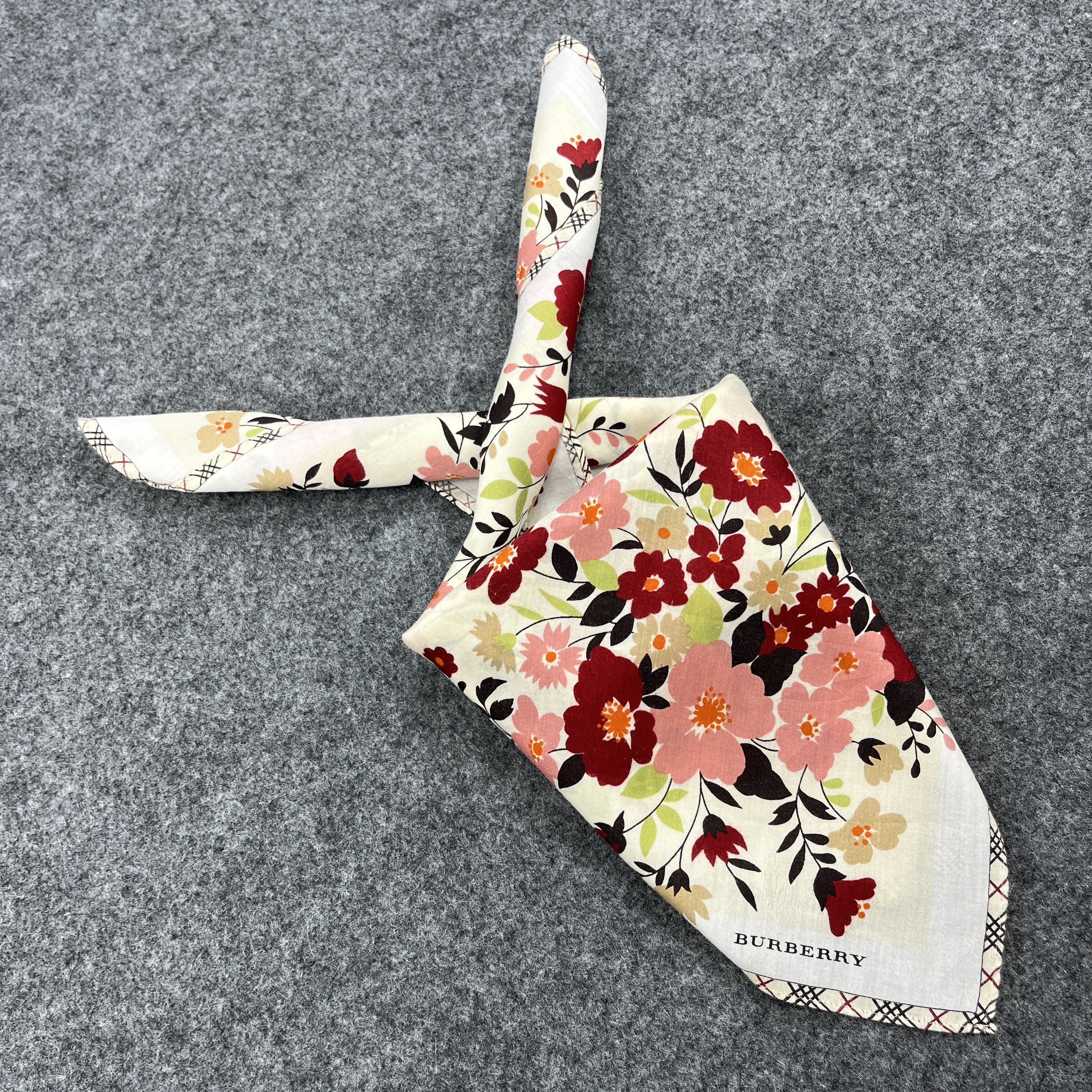 Burberry Burberrys Handkerchief / Bandana / Neckerchief B1184 Size ONE SIZE - 9 Thumbnail