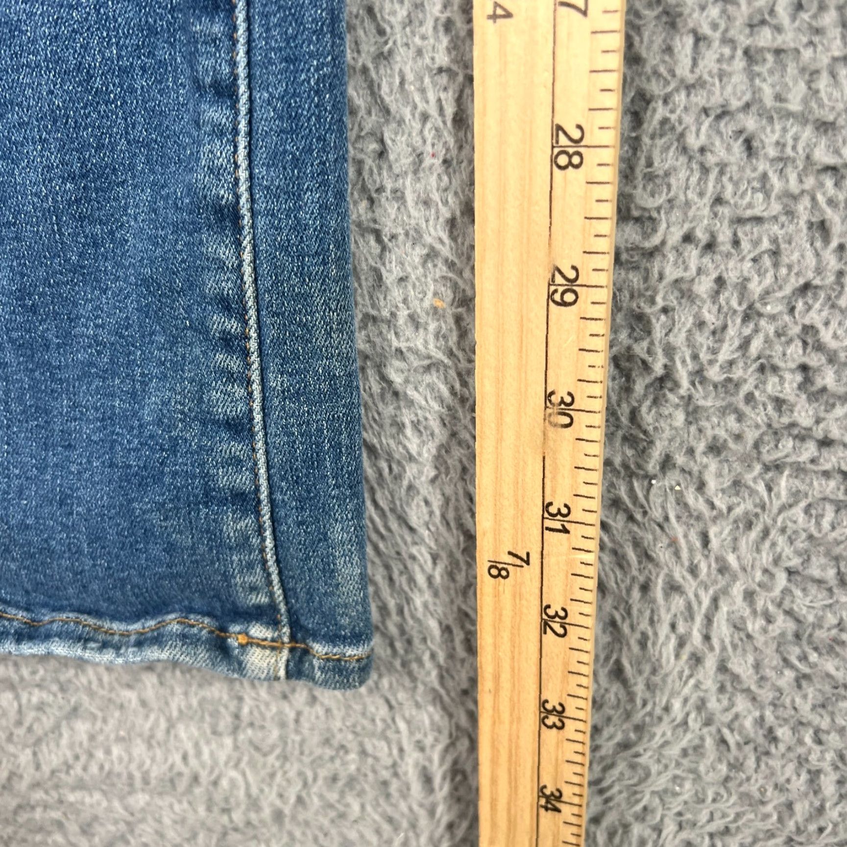 Frame VINTAGE FRAME Women's Cropped Mini Boot Jeans Size 25 Medium Wash Denim Size 42" / US 20 - 6 Thumbnail