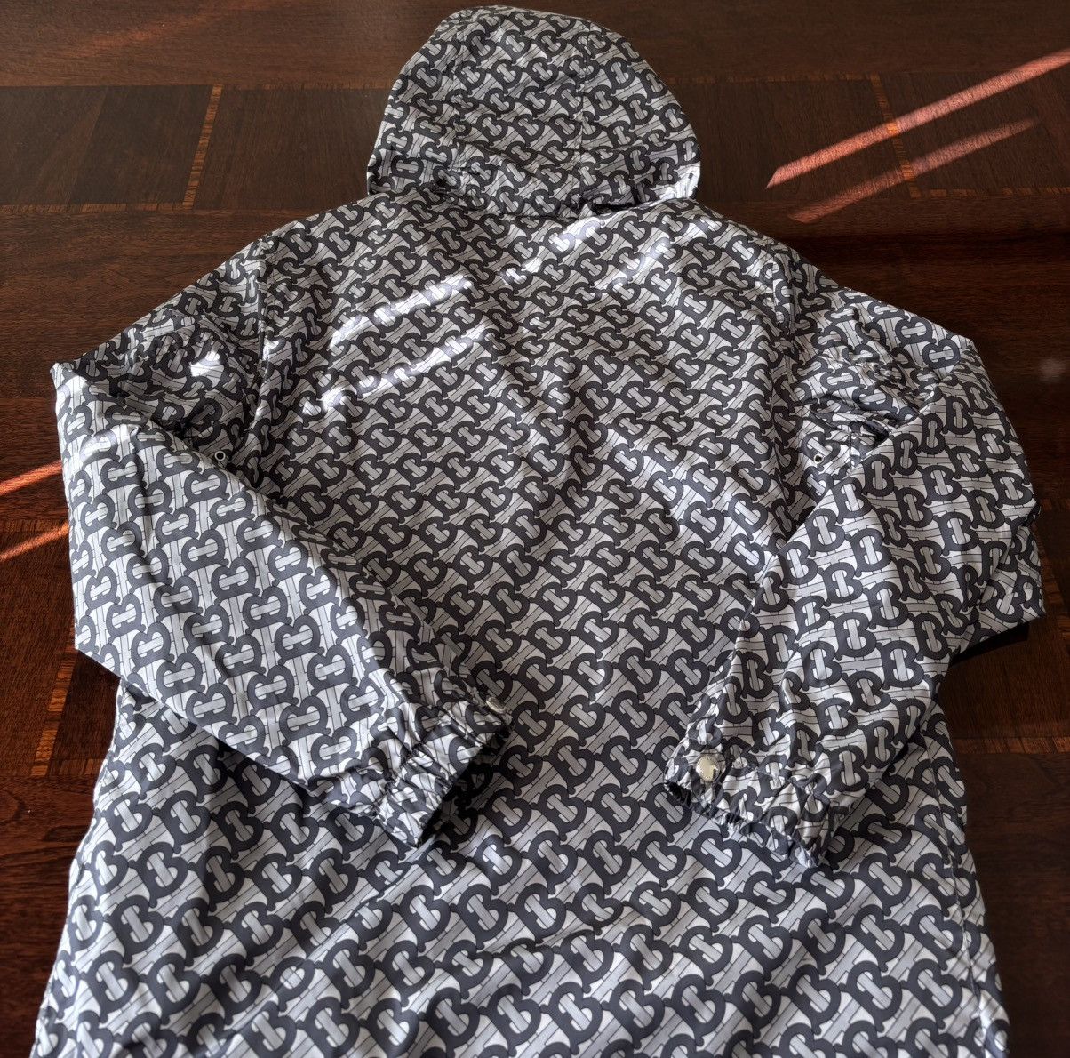 Burberry Burberry TB Windbreaker Size US S / EU 44-46 / 1 - 11 Thumbnail