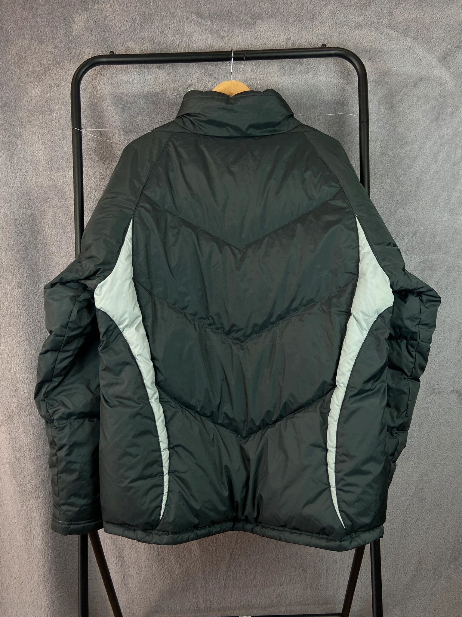Nike Jacket Nike black swoosh embroidered vintage streetwear y2k Size US L / EU 52-54 / 3 - 4 Thumbnail