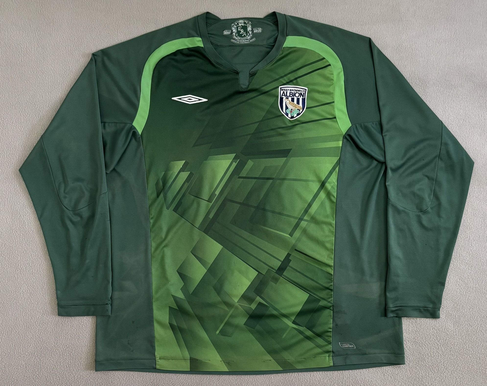 Umbro West Bromwich Albion 2009/2010 Umbro Goalkeeper Jersey Size US XXL / EU 58 / 5 - 5 Thumbnail