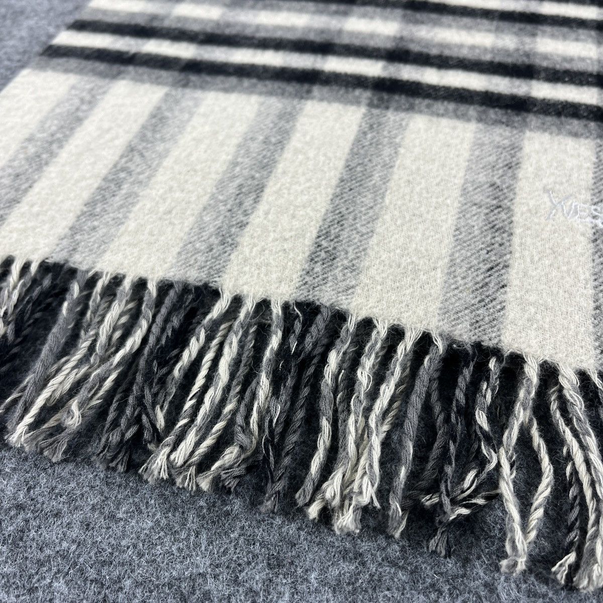 Yves Saint Laurent Vintage Yves Saint Laurent Scarf / Muffler / Neckwear T1423 Size ONE SIZE - 8 Thumbnail