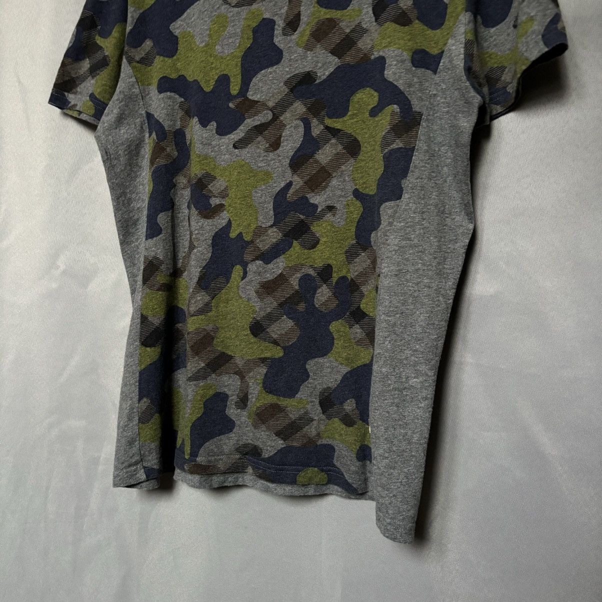 Aquascutum Aquascutum t-shirt camo rare medium Portugal Size US M / EU 48-50 / 2 - 3 Thumbnail