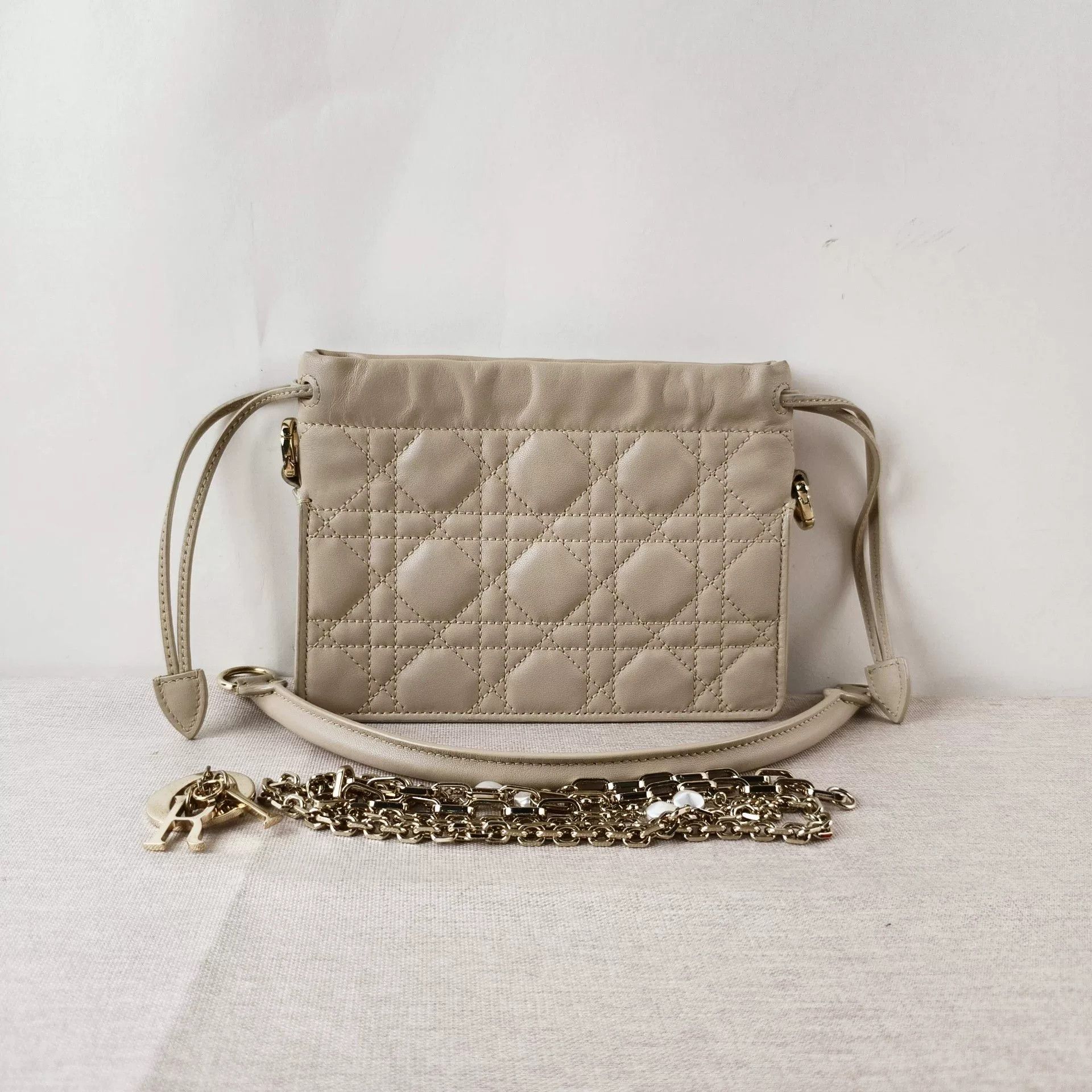 Dior Pre-loved Bag Very good condition Size ONE SIZE - 1 Thumbnail