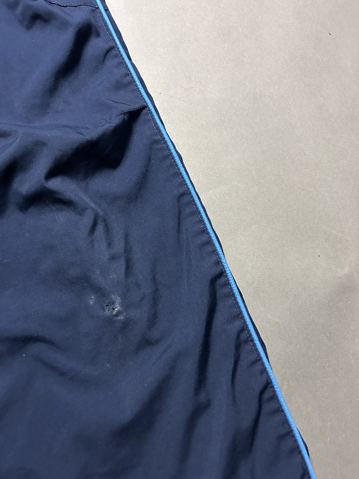 Nike Nike AIR vintage navy nylon track pants small logo drill Y2K Size US 28 / EU 44 - 2 Thumbnail