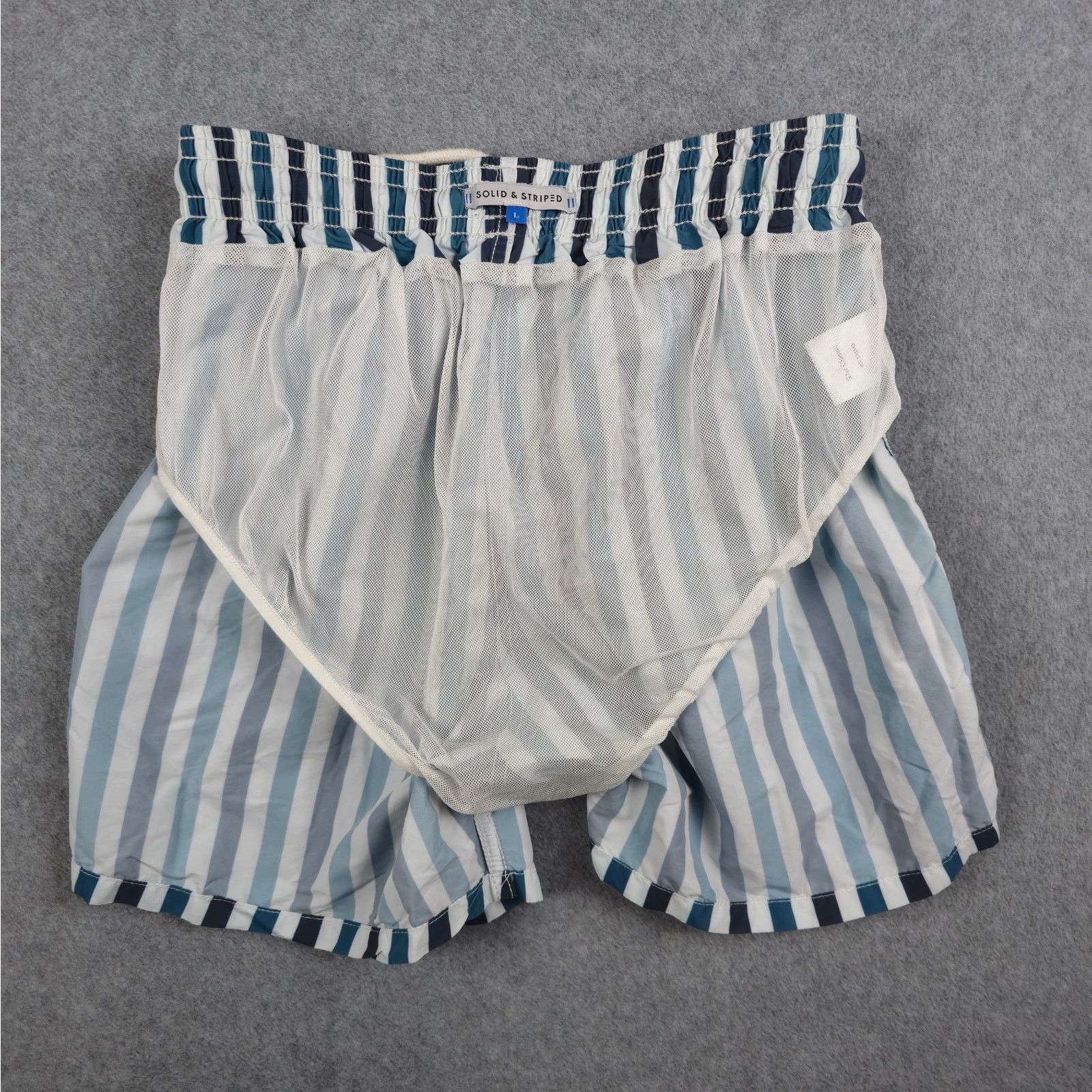 Solid & Striped Solid & Striped Large The Classic Swim Shorts Blue Stripe Size US 30 / EU 46 - 7 Thumbnail
