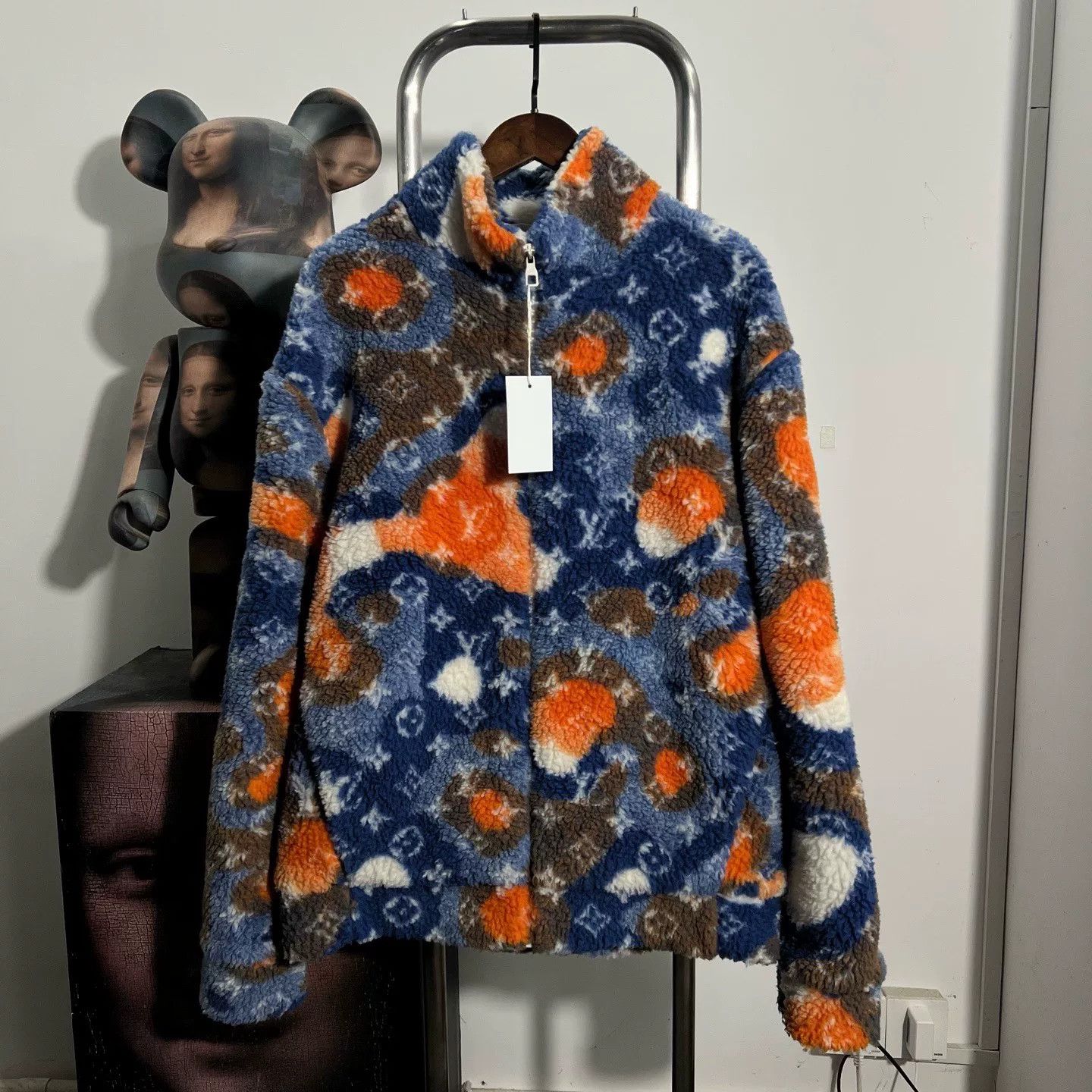 Louis Vuitton Louis Vuitton Light Jacket xl Men Size US XL / EU 56 / 4 - 1 Thumbnail