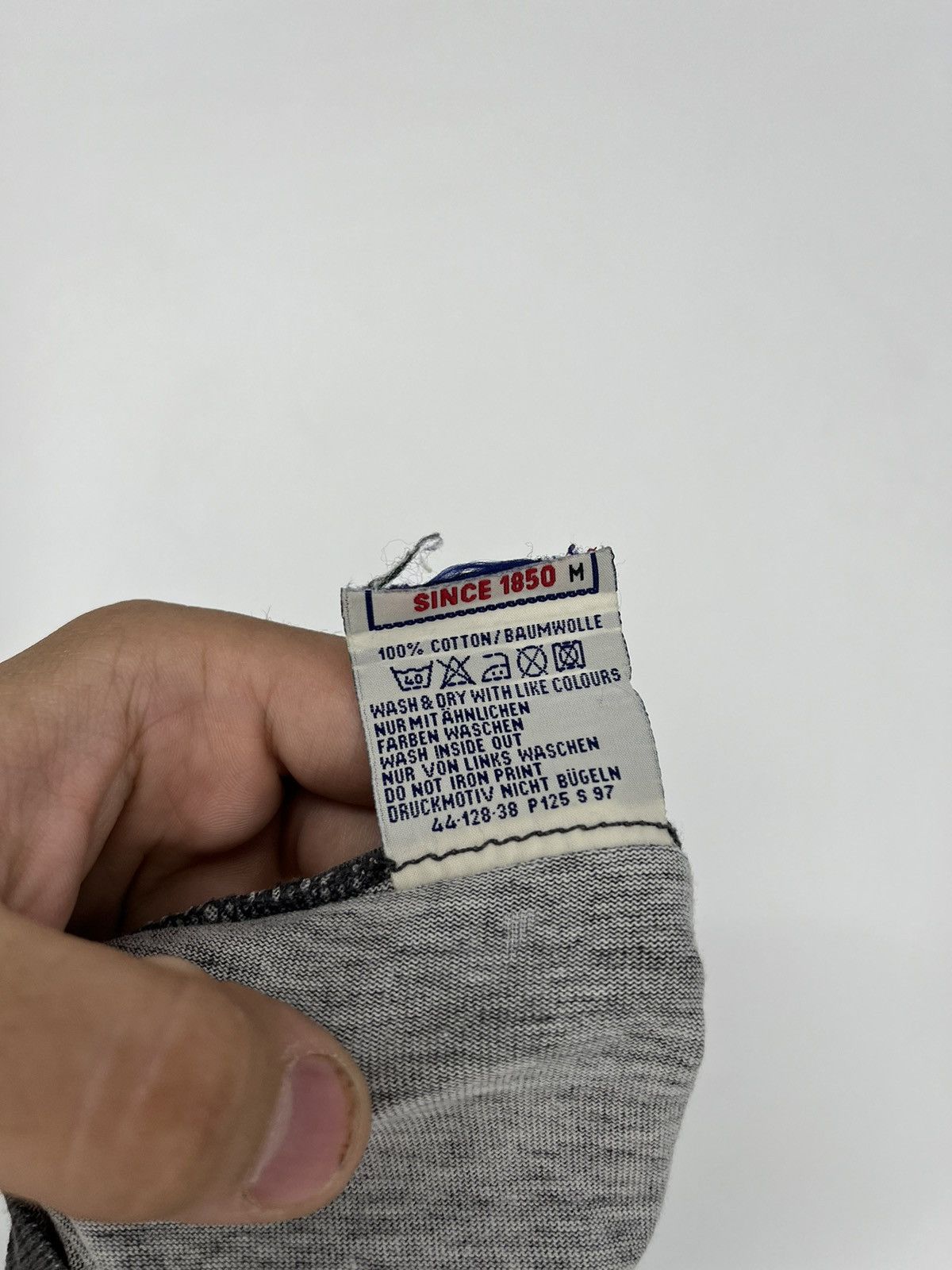Levi's Vintage Clothing Vintage 90's Levis Jeans Tshirt Large Levis Usa Union Made Size US L / EU 52-54 / 3 - 9 Thumbnail