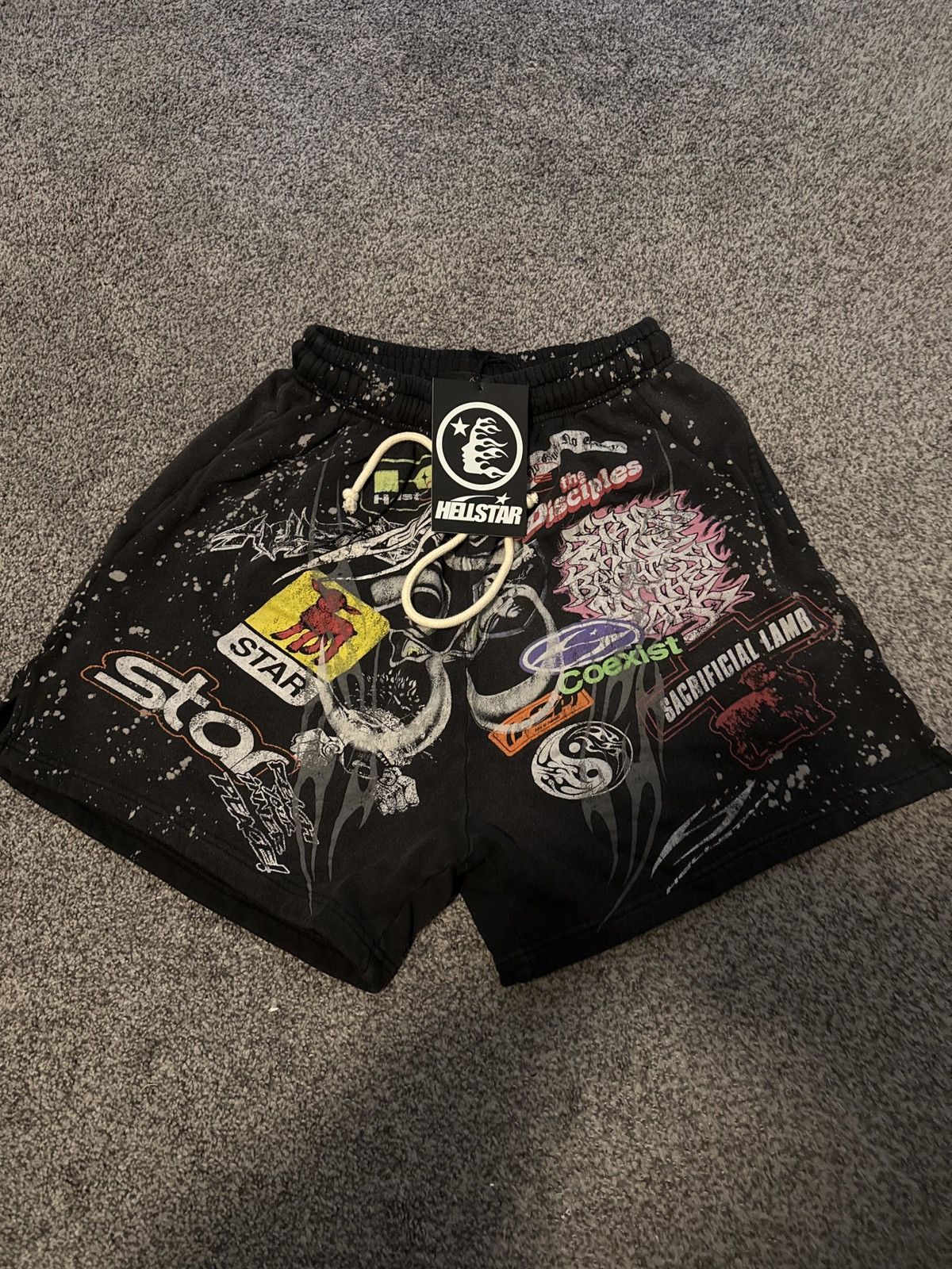 HELLSTAR 🔥Hellstar Graffiti / “Patches” Rare Shorts sz Small🔥 Size US 31 - 1 Thumbnail