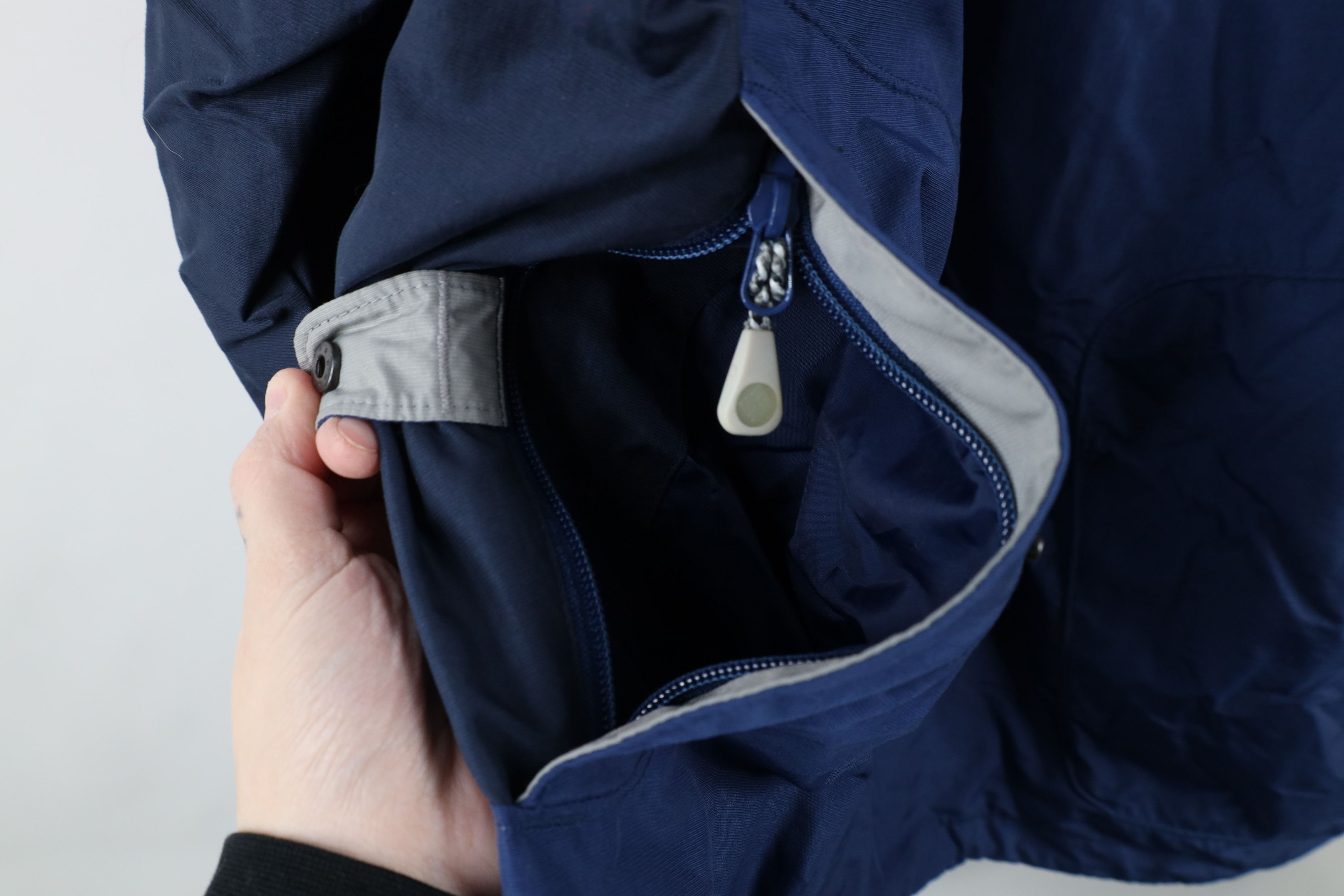 Columbia × Vintage Vintage 90s Columbia Block Half Zip Hooded Pullover Jacket Size US L / EU 52-54 / 3 - 7 Thumbnail