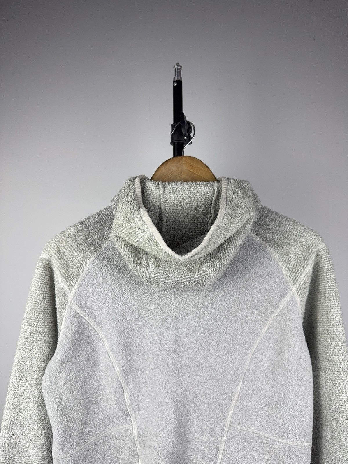Jack Wolfskin Gorpcore 00s Jack Wolfskin Grey Sherpa Fleece Zip Hoodie Size M / US 6-8 / IT 42-44 - 11 Thumbnail