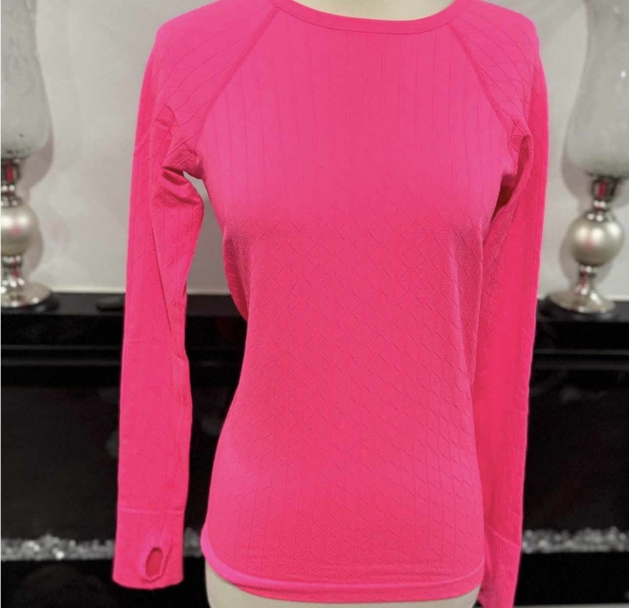 Victoria's Secret Victoria’s Secret VSX SPORT Neon Pink Athletic Top Size S / US 4 / IT 40 - 2 Thumbnail