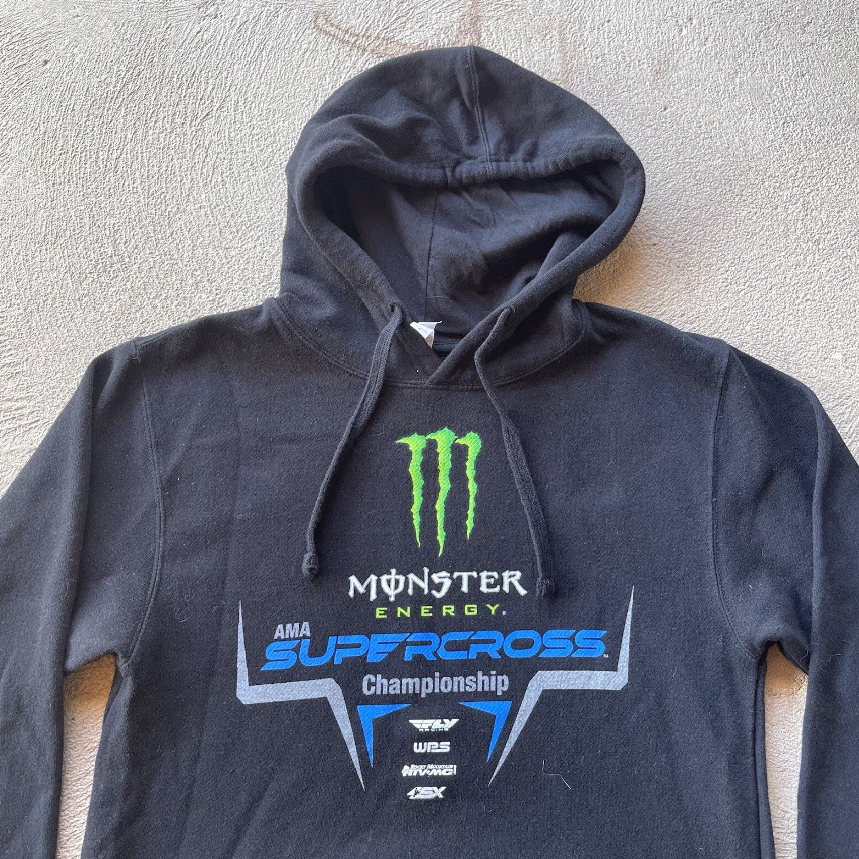 Vintage Monster Energy Hoodie Shirt Men S Black Graphic Print Hooded Pockets 90s Grunge Sports Skate Motocross Size US S / EU 44-46 / 1 - 2 Thumbnail