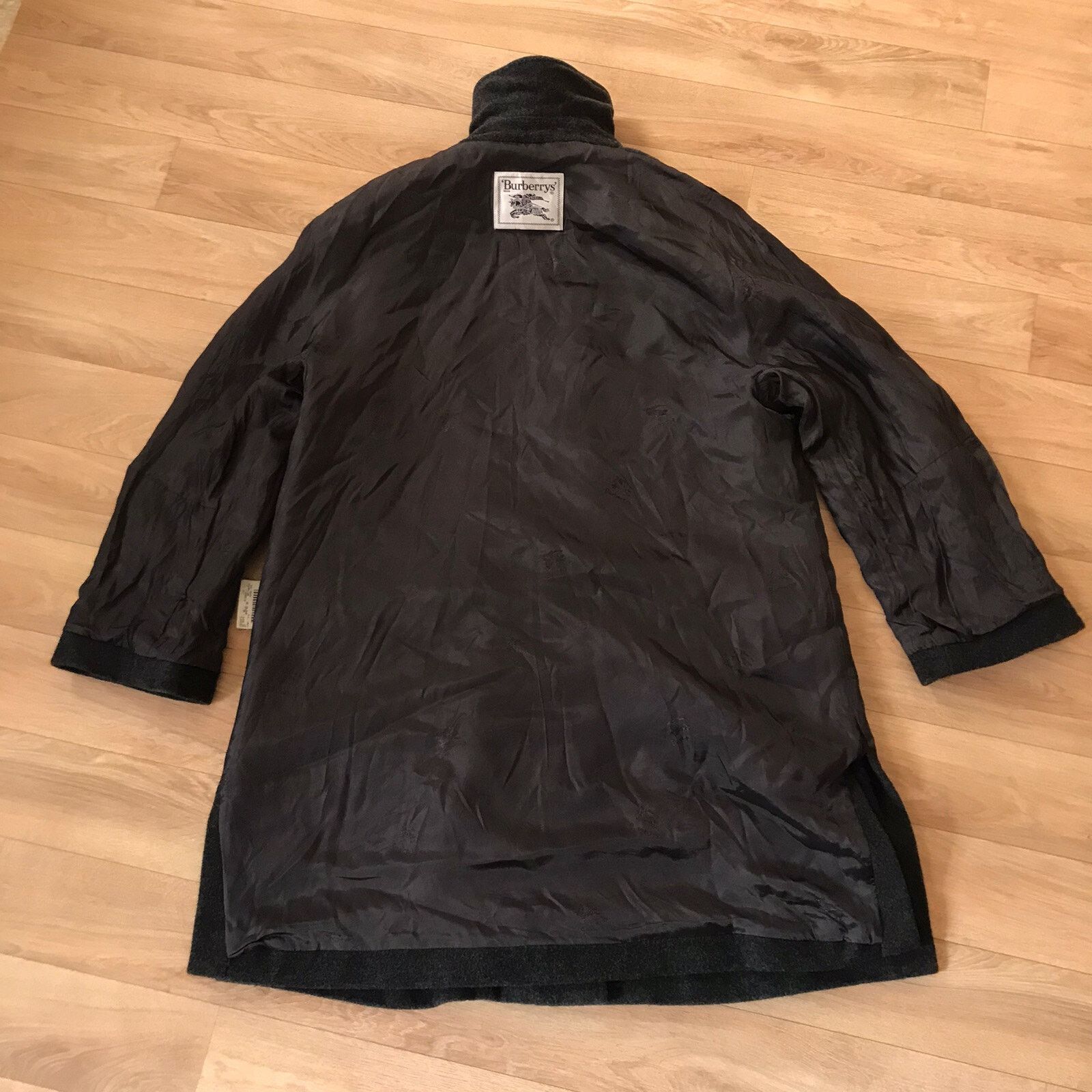 Burberry Vintage Burberry TRENCH coat Virgin wool overcoat Size M / US 6-8 / IT 42-44 - 6 Thumbnail