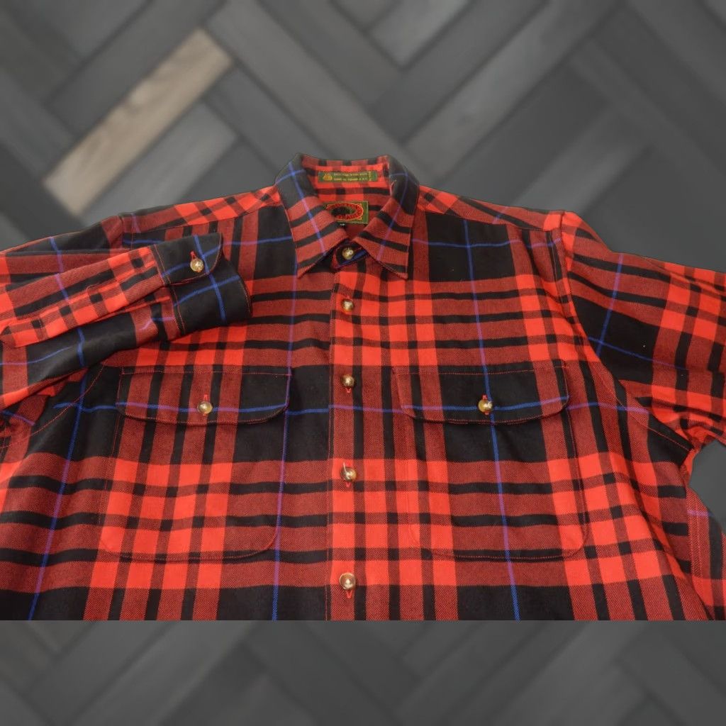Vintage VINTAGE Boston Traders Shirt Men Button-Up Plaid 100% Wool Red M Size US M / EU 48-50 / 2 - 1 Thumbnail