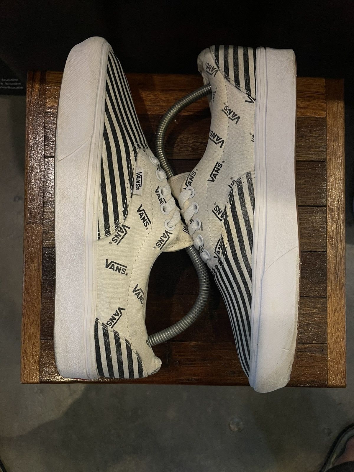 Vans Vans ComfyCush Era 'All Over Logo - Marshmallow' Size US 9 / EU 42 - 6 Thumbnail