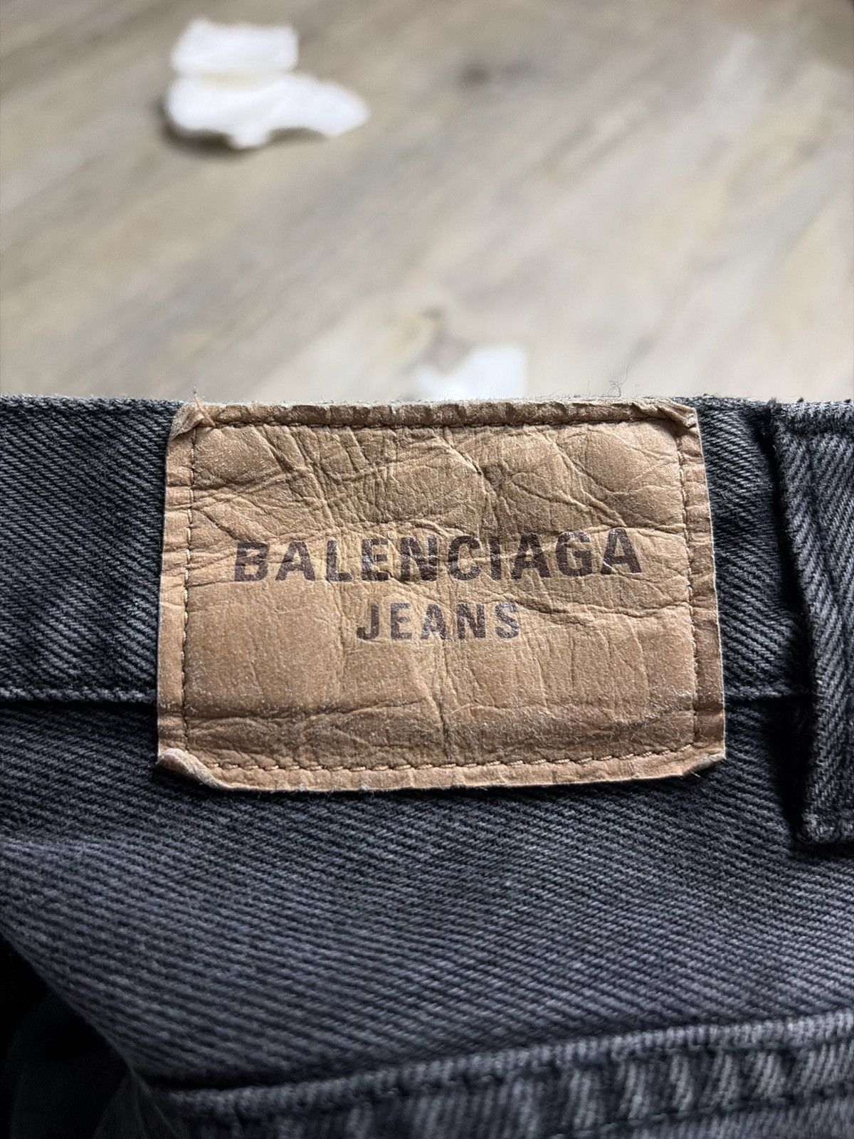 Balenciaga BALENCIAGA FALL22 LOST TAPE FLARED GREY JEANS SZ:XS Size US 30 / EU 46 - 16 Thumbnail