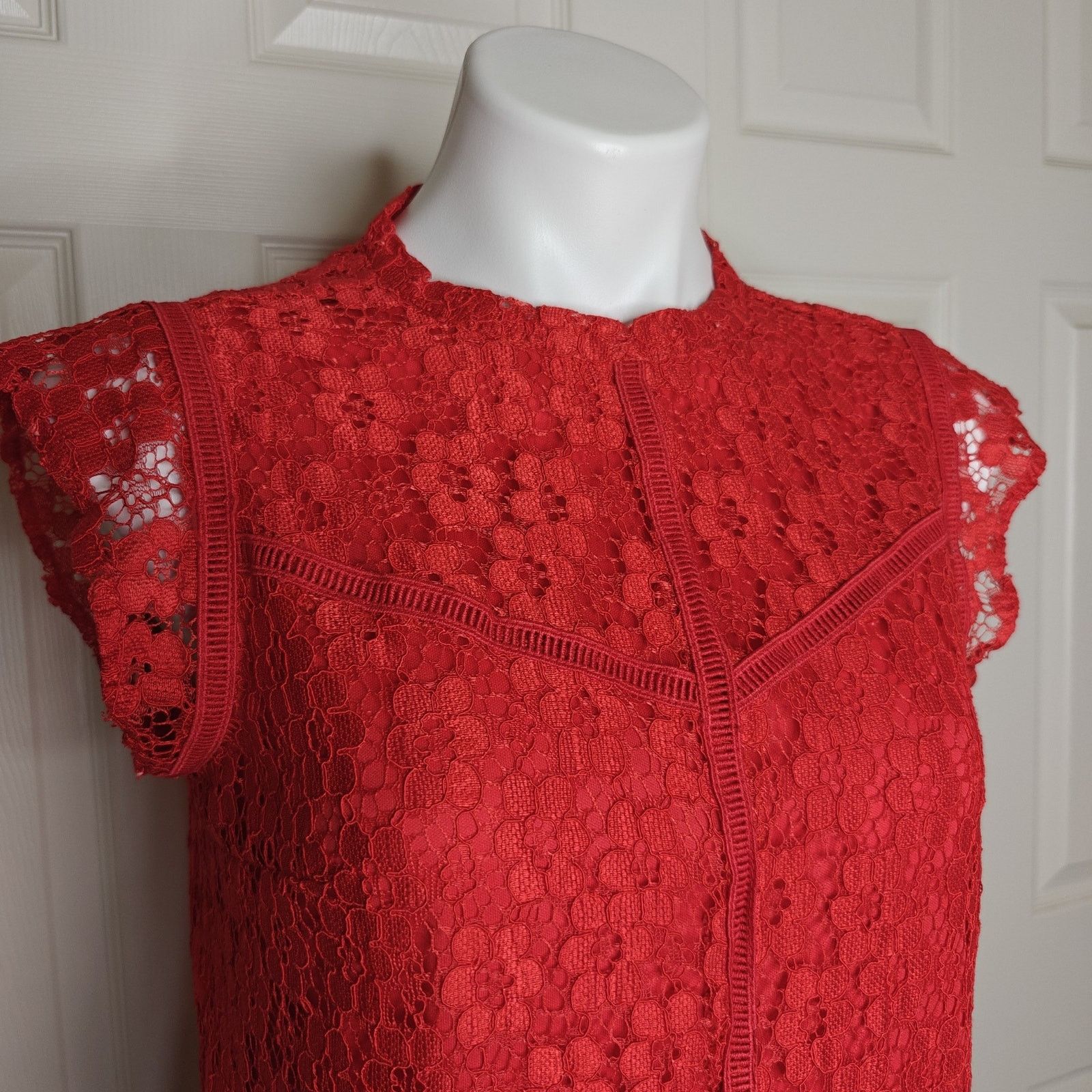 Nanette Lepore High Neck Floral Lace Overlay Cap Sleeve Top sz S Size S / US 4 / IT 40 - 3 Thumbnail