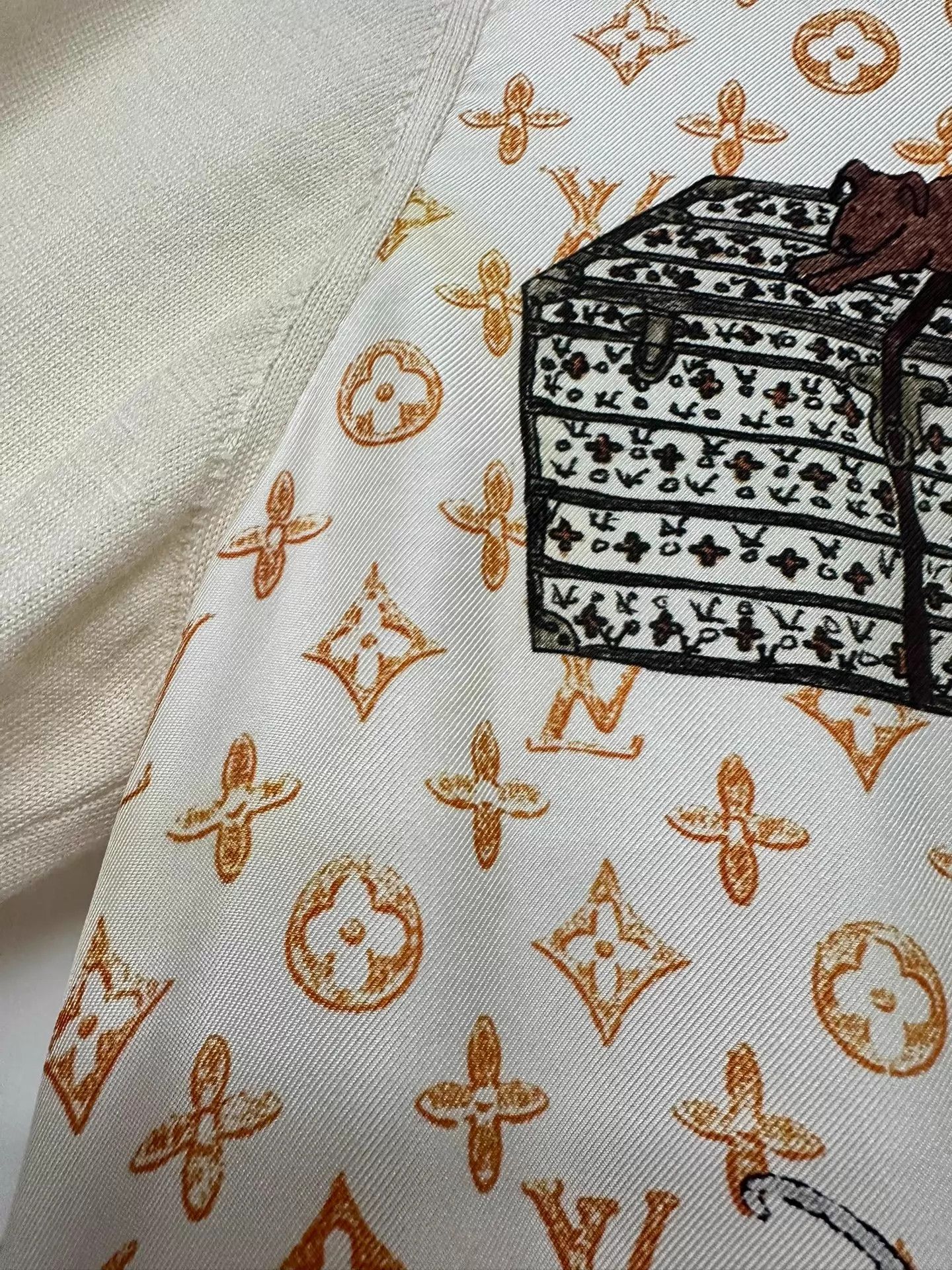 Louis Vuitton Louis Vuitton All Over Print Short Sleeve Tee XS Size XS / US 0-2 / IT 36-38 - 8 Thumbnail