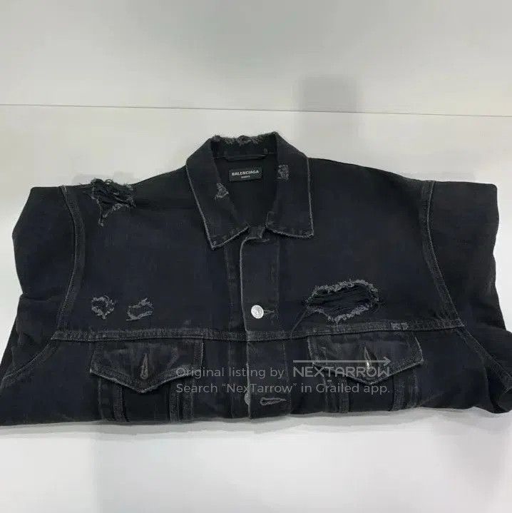 Balenciaga Balenciaga Black Distressed Denim Jacket for Men. Size US S / EU 44-46 / 1 - 6 Thumbnail