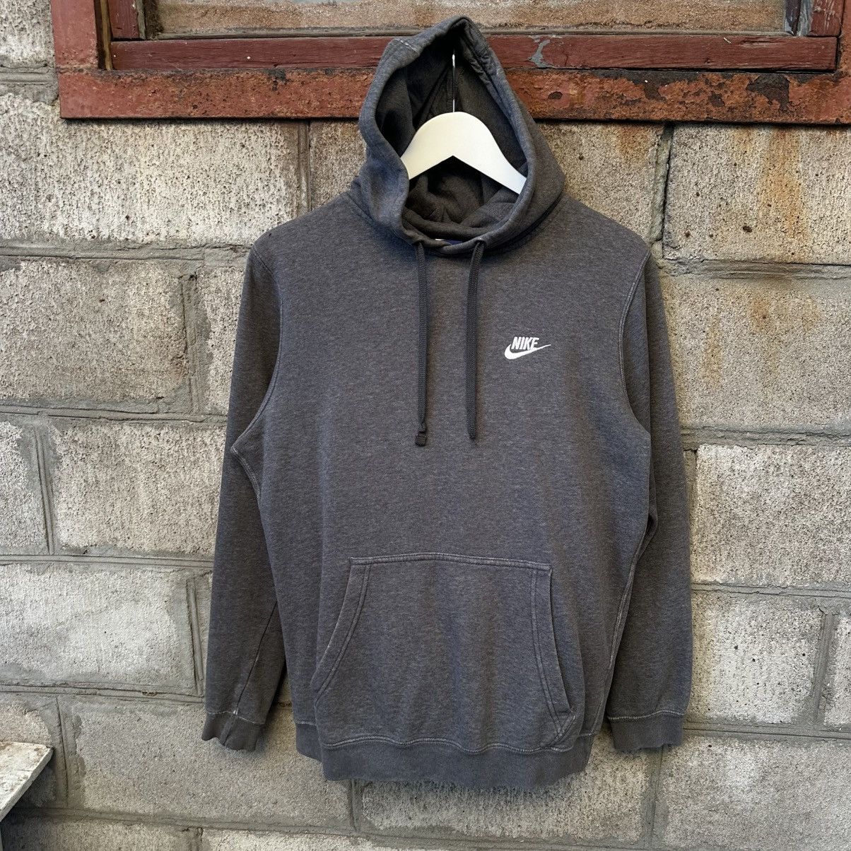 Nike Vintage Nike Hoodie Small Swoosh Y2K 00s USA Size S Size US S / EU 44-46 / 1 - 1 Thumbnail