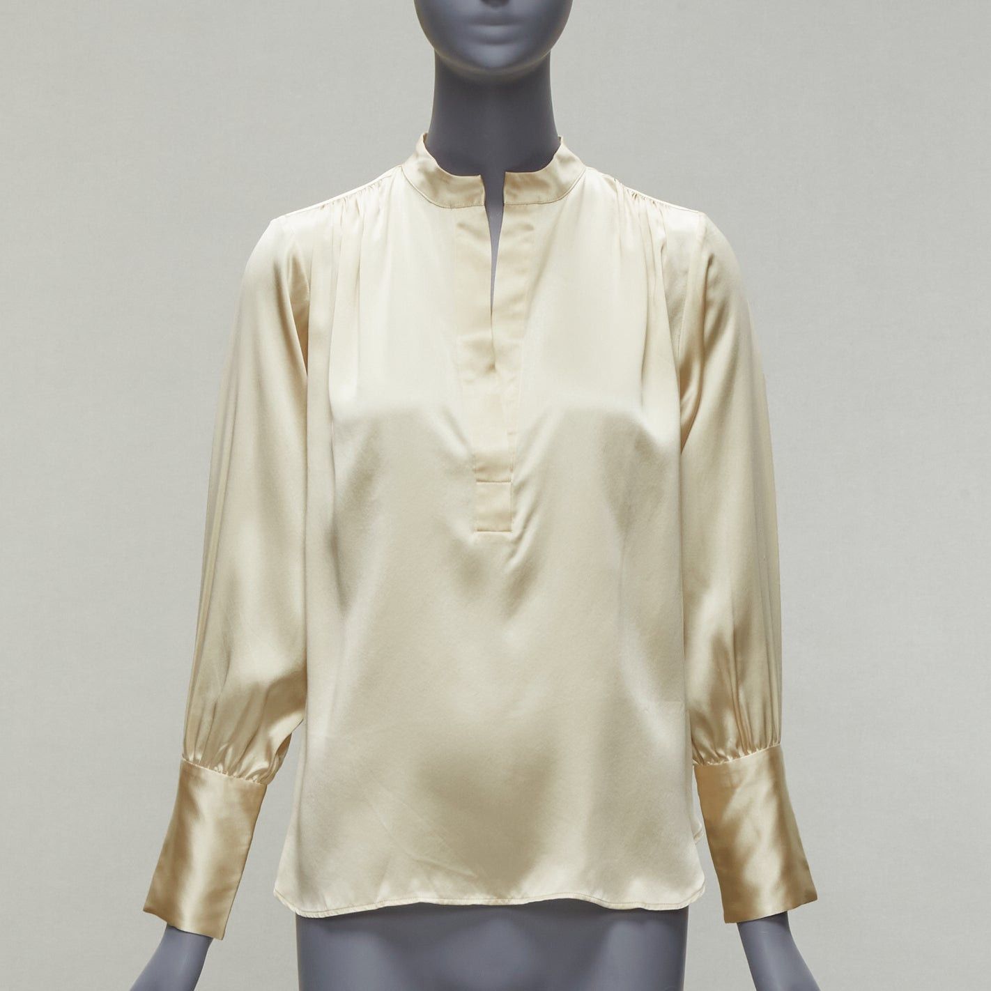 Nili Lotan NILI LOTAN 100% silk champagne pleated shoulder seam V neck popover blouse XS Size S / US 4 / IT 40 - 1 Thumbnail