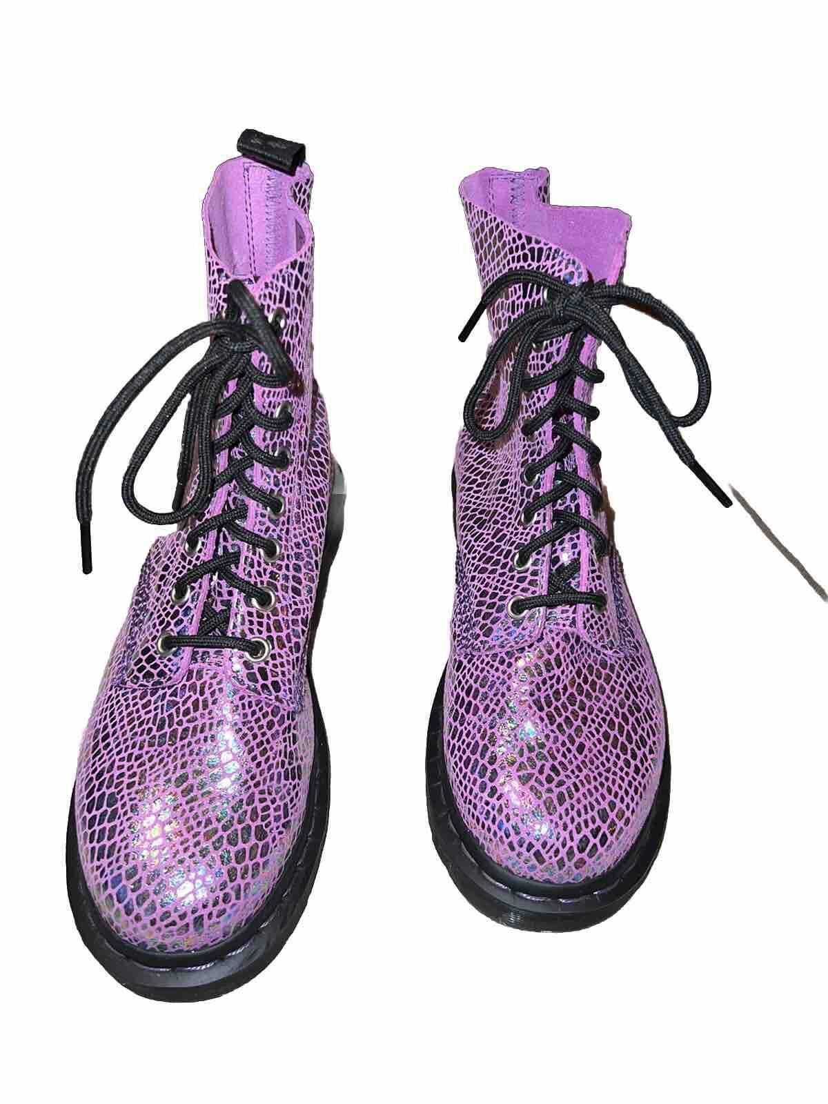 Dr. Martens Dr. Martens 1460 Pascal Animal Iridescent Pink/Purple US 8 Size US 8 / IT 38 - 9 Thumbnail