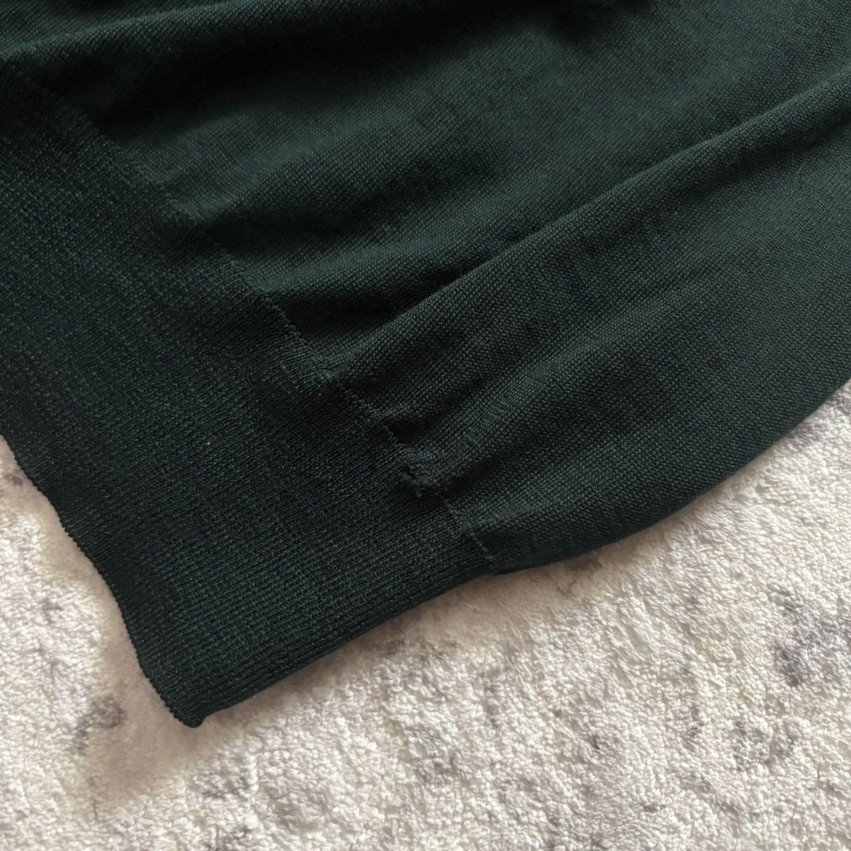 Dior Dior Bee Embroidered Knit Wool Sweater Green | Size S Size US S / EU 44-46 / 1 - 7 Thumbnail