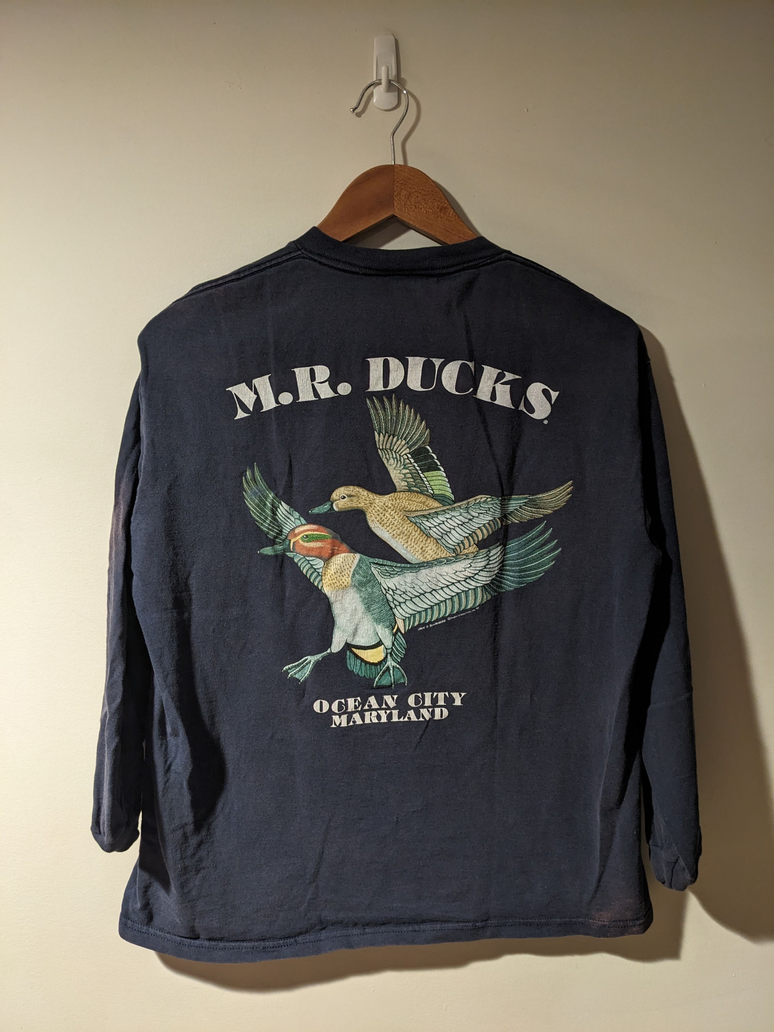 Vintage Vintage 1997 MR. Ducks Ocean City Long-Sleeve T-Shirt Size US M / EU 48-50 / 2 - 1 Thumbnail