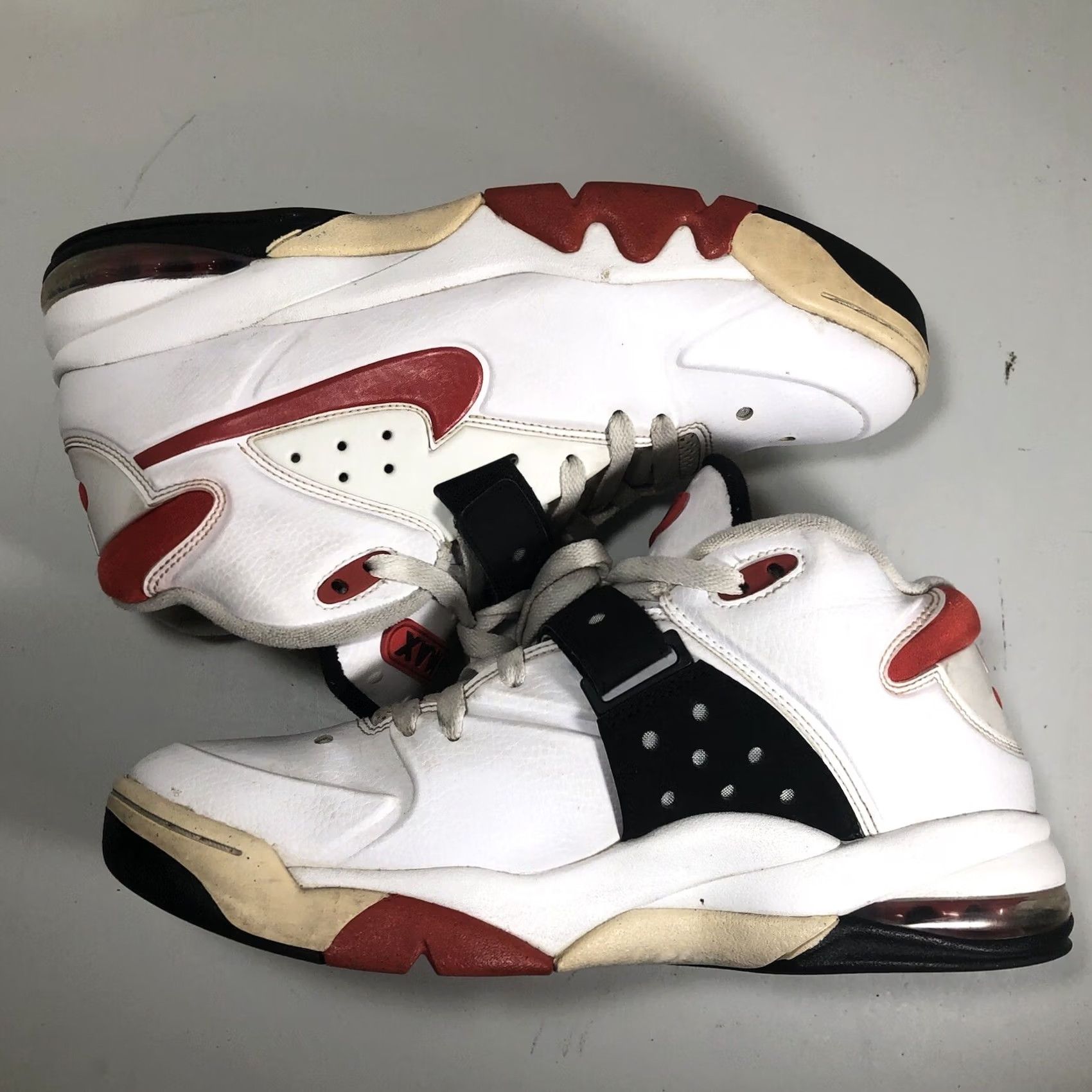 Nike Nike Air Force Max Charles Barkley 2012 Men Size 10.5 555105-100 White Red Black Sneaker Basketball Nike Charles Barkley Shoes Men Size US 10 / EU 43 - 7 Thumbnail