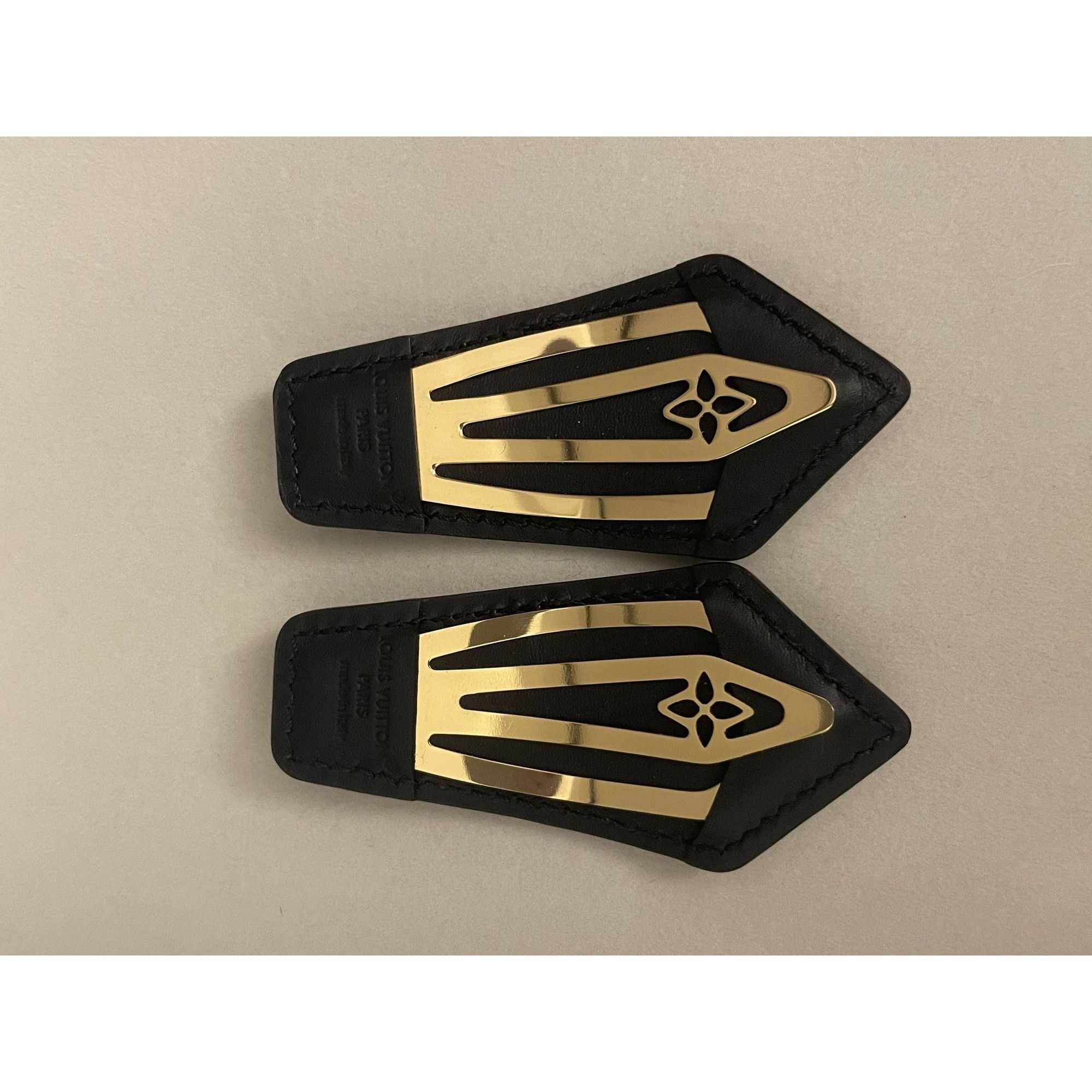 Louis Vuitton Louis Vuitton Monogram Leather & Gold Metal Shoe Clips Size ONE SIZE - 2 Thumbnail