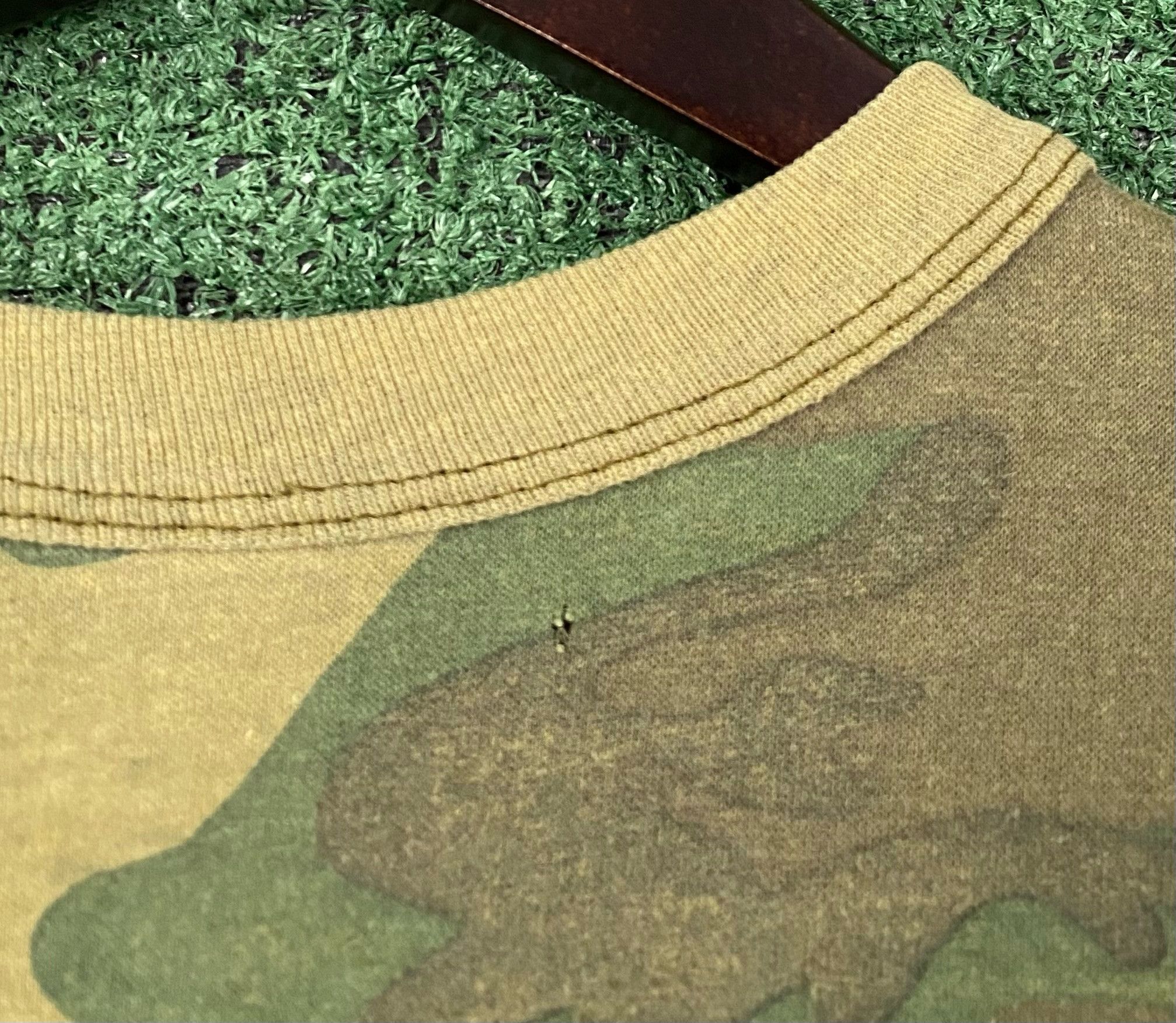 Vintage 80’s Camo Camouflage Single Stitch Pocket T-Shirt Large Size US L / EU 52-54 / 3 - 6 Thumbnail