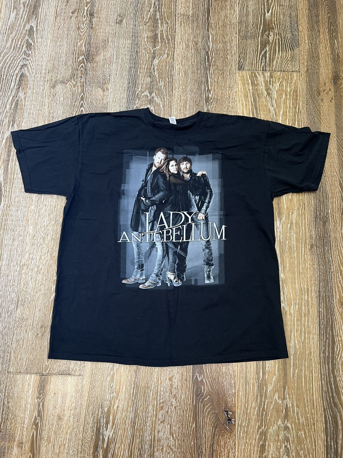 Vintage Lady antebellum need you now tour tee | Grailed