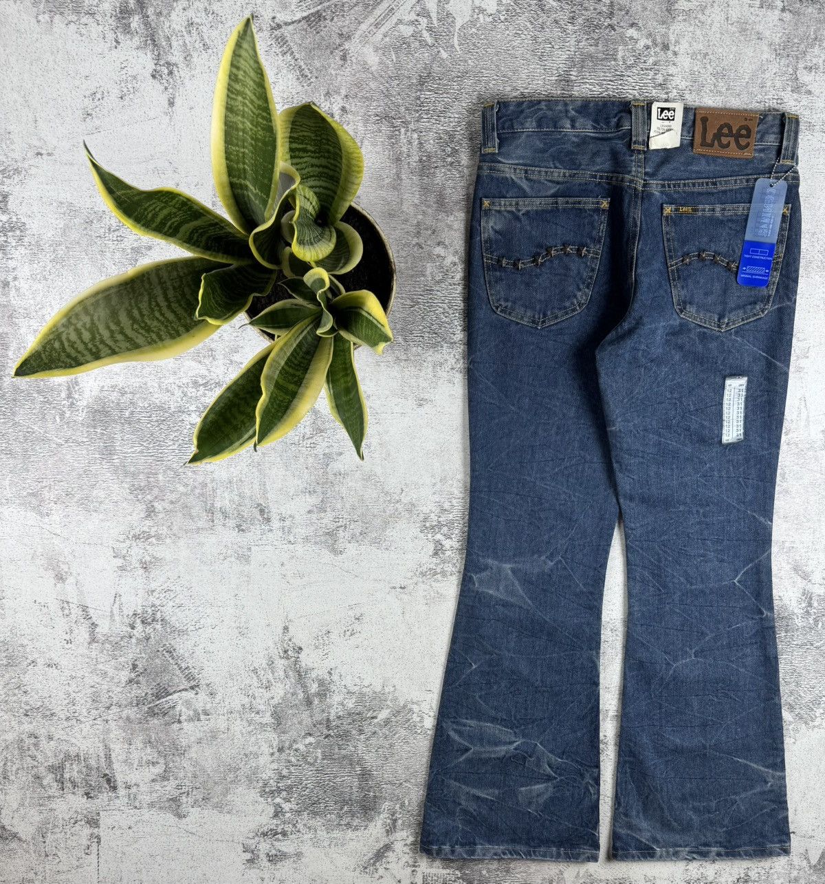 Lee Lee Felton Icon Wrinkles NEW Flare Washed Y2K Faded 12 Size Denim Jeans Trousers Size 32" / US 10 / IT 46 - 1 Thumbnail