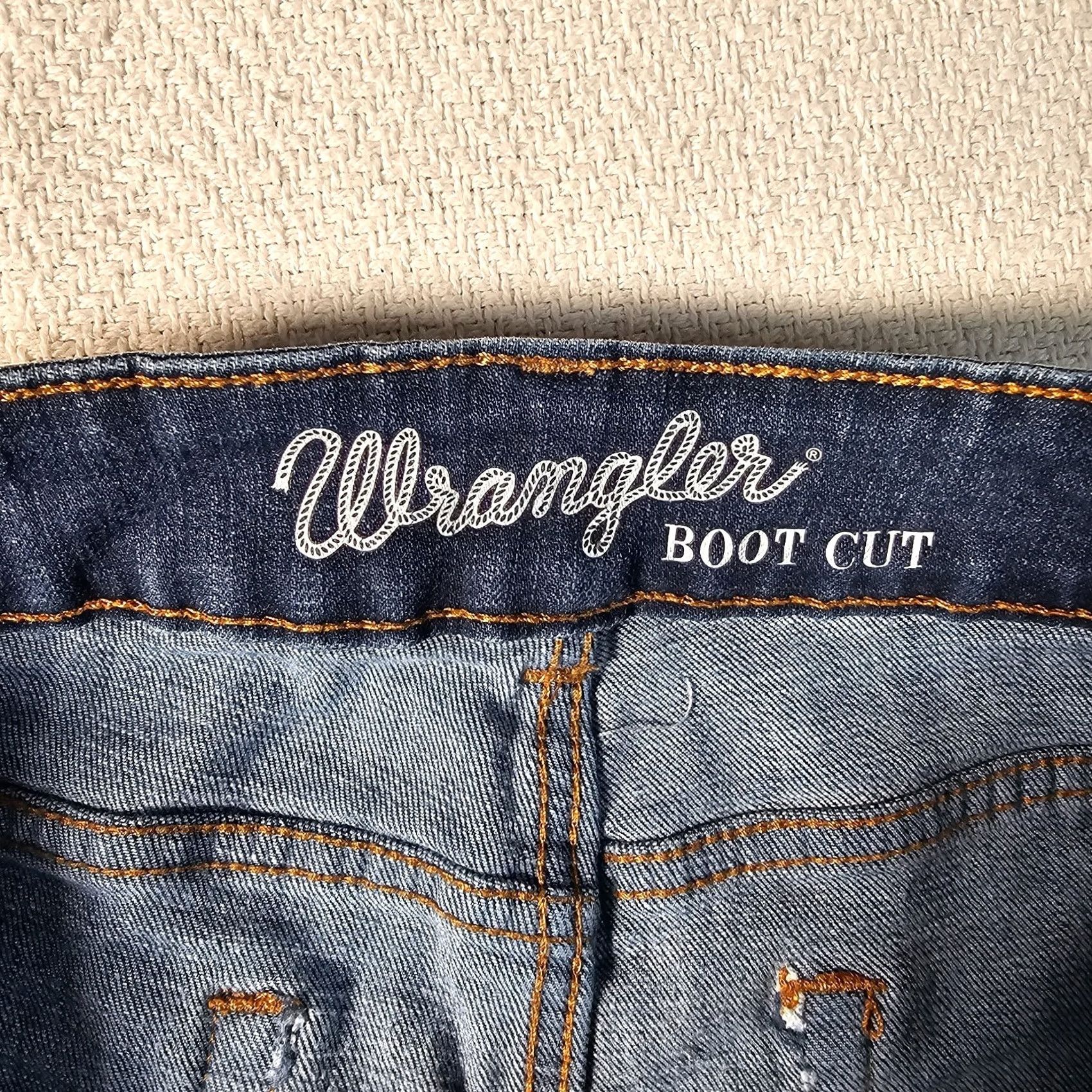Wrangler Wrangler Jeans Women 9 x 34 Bootcut Dark Wash Embroidered Jeans Western Cowgirl Blue Womens Size 30" / US 8 / IT 44 - 3 Thumbnail