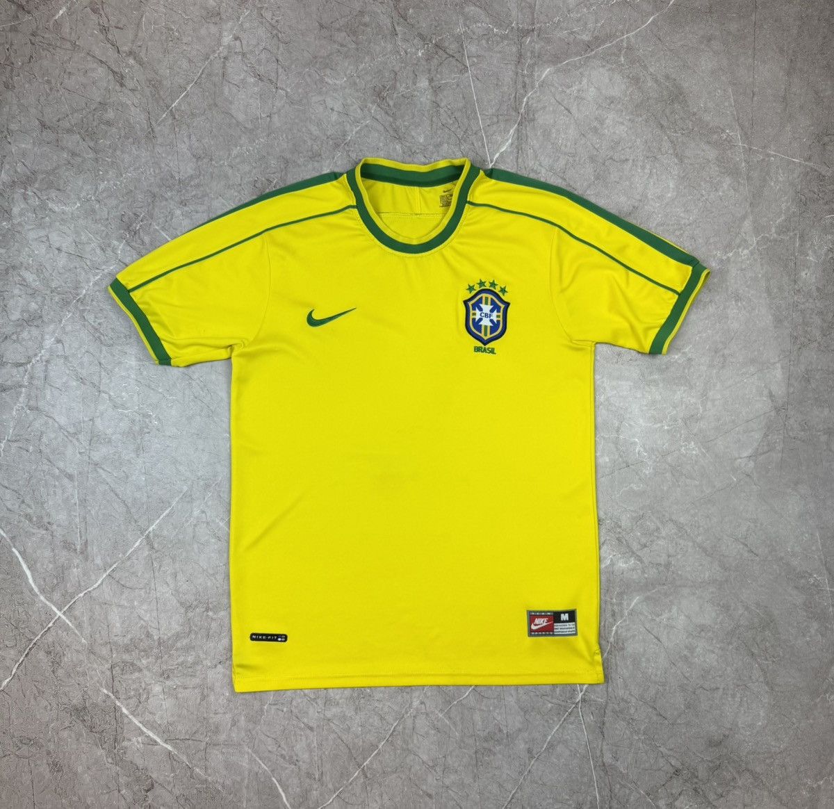 Nike Nike Vintage Brazil Jersey Size M Size US M / EU 48-50 / 2 - 1 Thumbnail