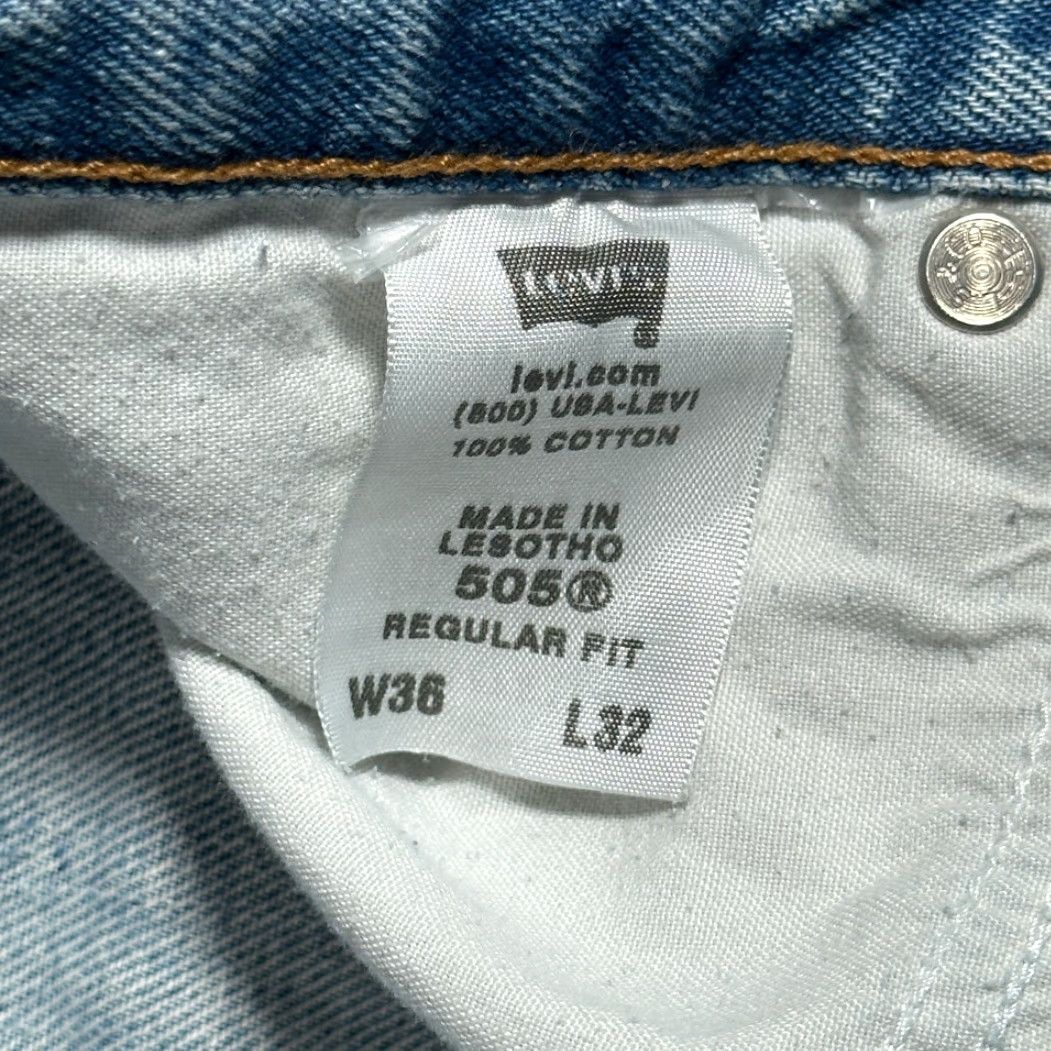 Levi's Levi's 505 Jeans Mens 36x32 Blue Regular Fit Straight Leg Light Wash Denim Y2K Size US 36 / EU 52 - 6 Thumbnail