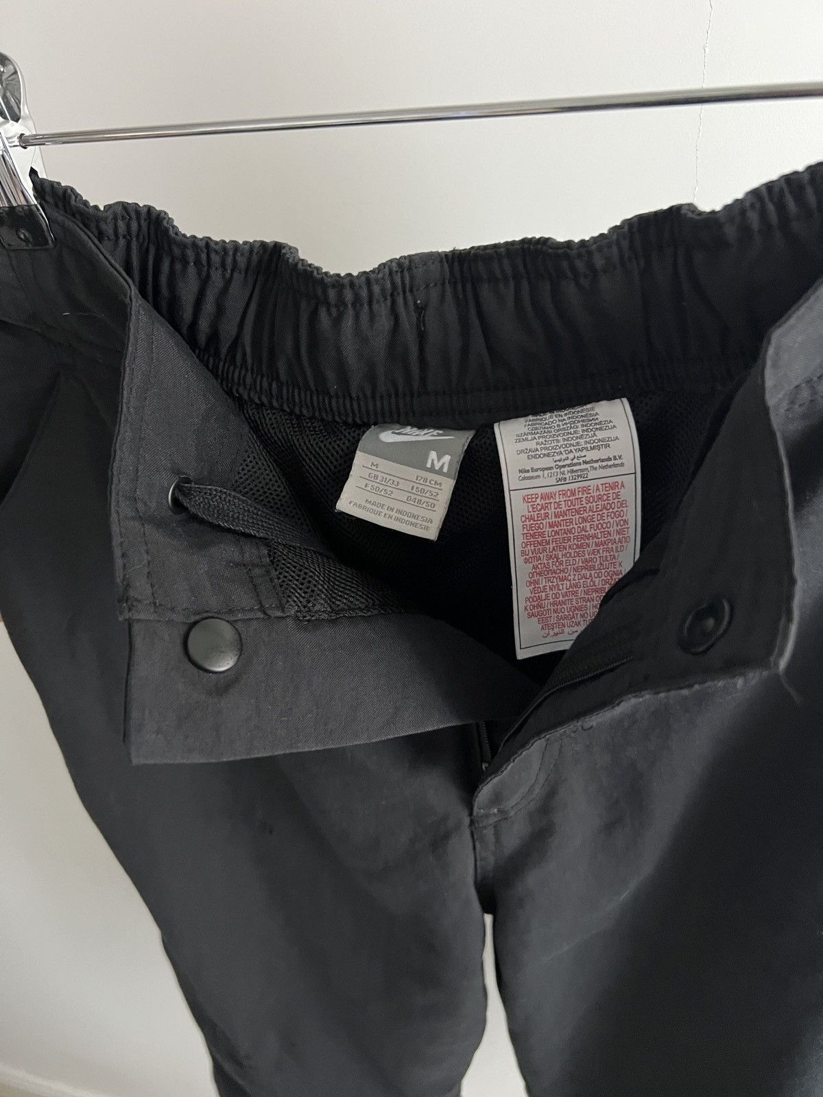 Nike Shorts Nike Air Cargo Vintage Elongated breeches ACG Size US 34 / EU 50 - 9 Thumbnail