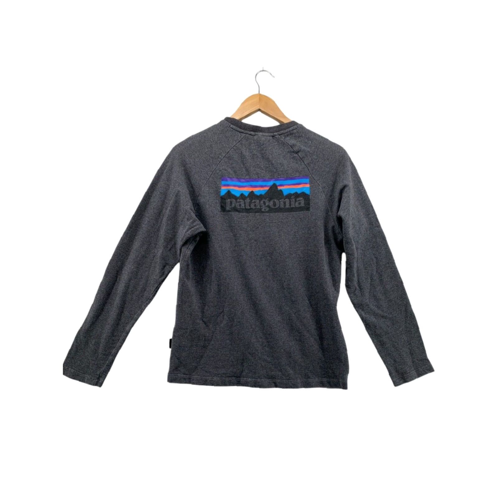 Patagonia Patagonia Pullover Sweatshirt Graphic Heather Gray Crewneck Size Mens Small Size US S / EU 44-46 / 1 - 2 Thumbnail