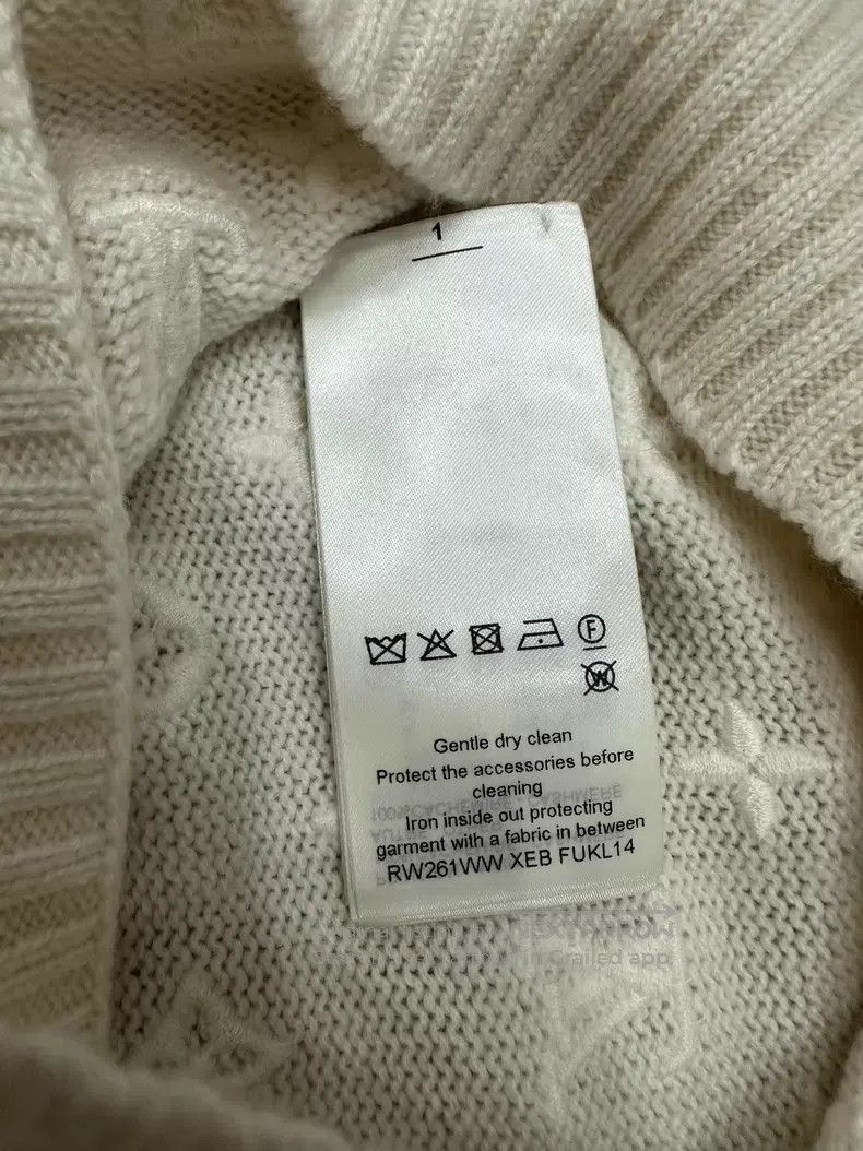 Louis Vuitton Louis Vuitton 26 New Classic Cashmere Long Sleeve Pullover Size US XS / EU 42 / 0 - 5 Thumbnail