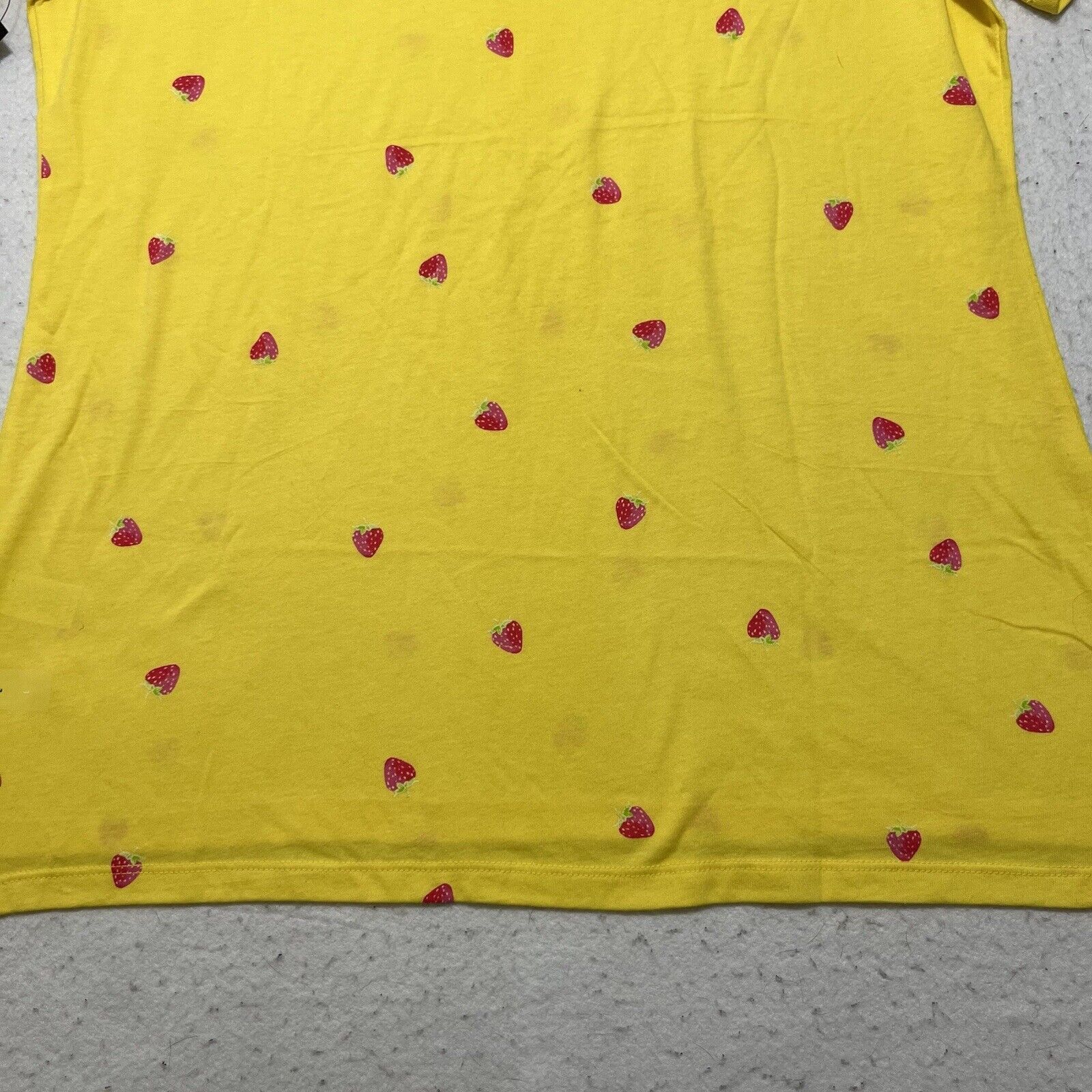Other a.n.a. Large V-Neck Tee Strawberry Pattern Yellow T Shirt Size L / US 10 / IT 46 - 11 Thumbnail