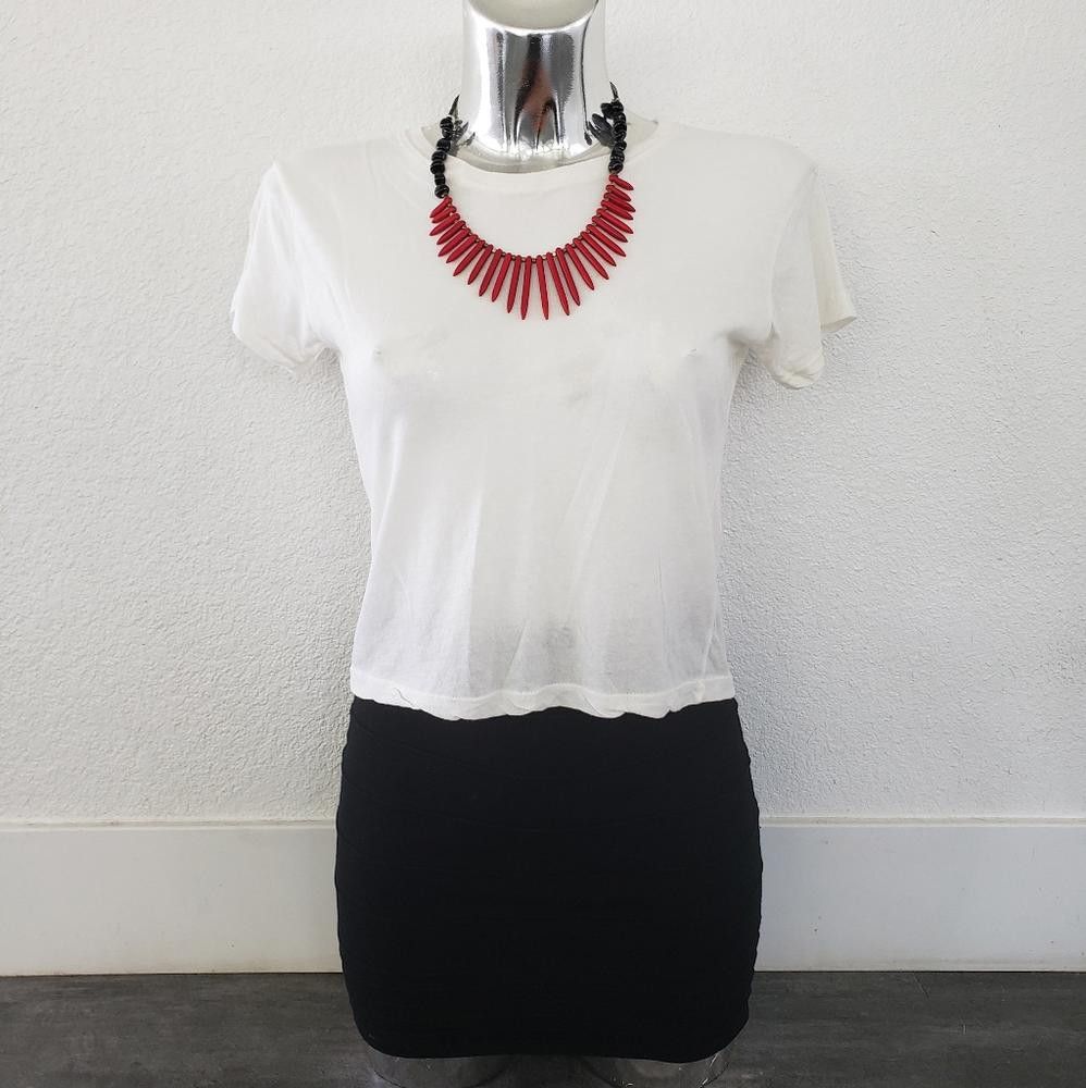 Designer White Classic Melville Cropped Short Sleeve Size ONE SIZE - 1 Thumbnail
